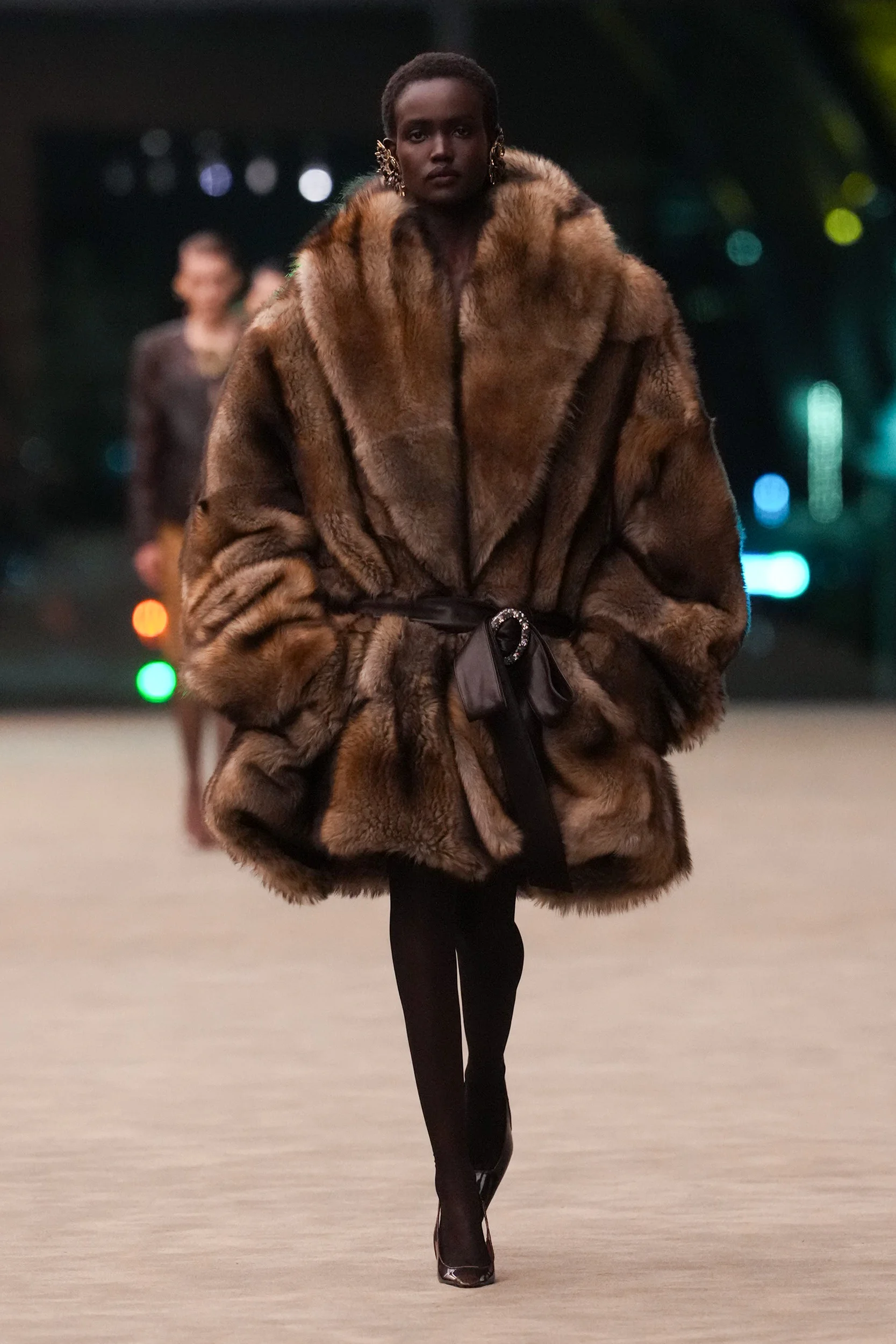 2026-27年秋冬コレクション_SAINT LAURENT(サンローラン)_モデル_16