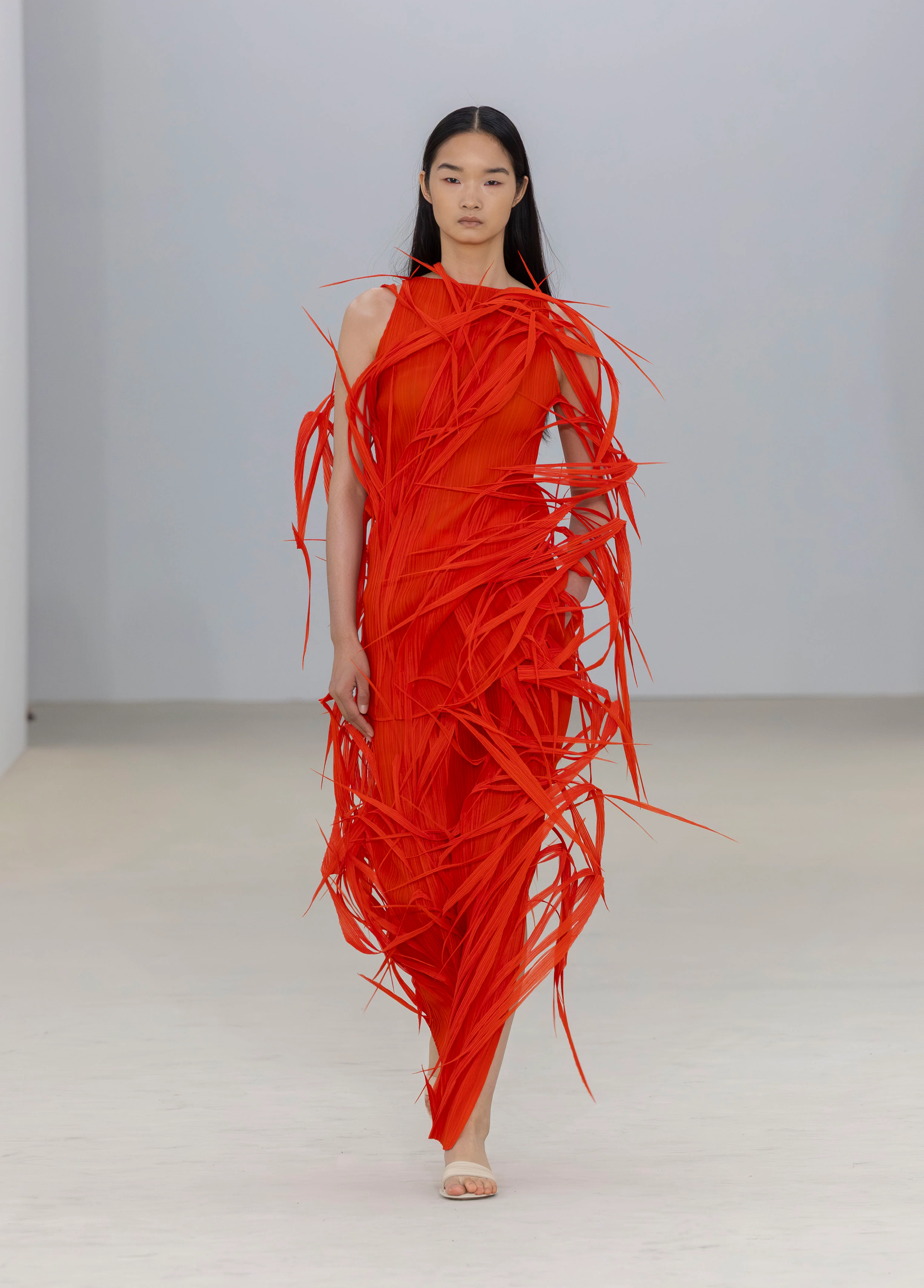 2026年春夏コレクション_ISSEY MIYAKE(イッセイミヤケ)_モデル_43