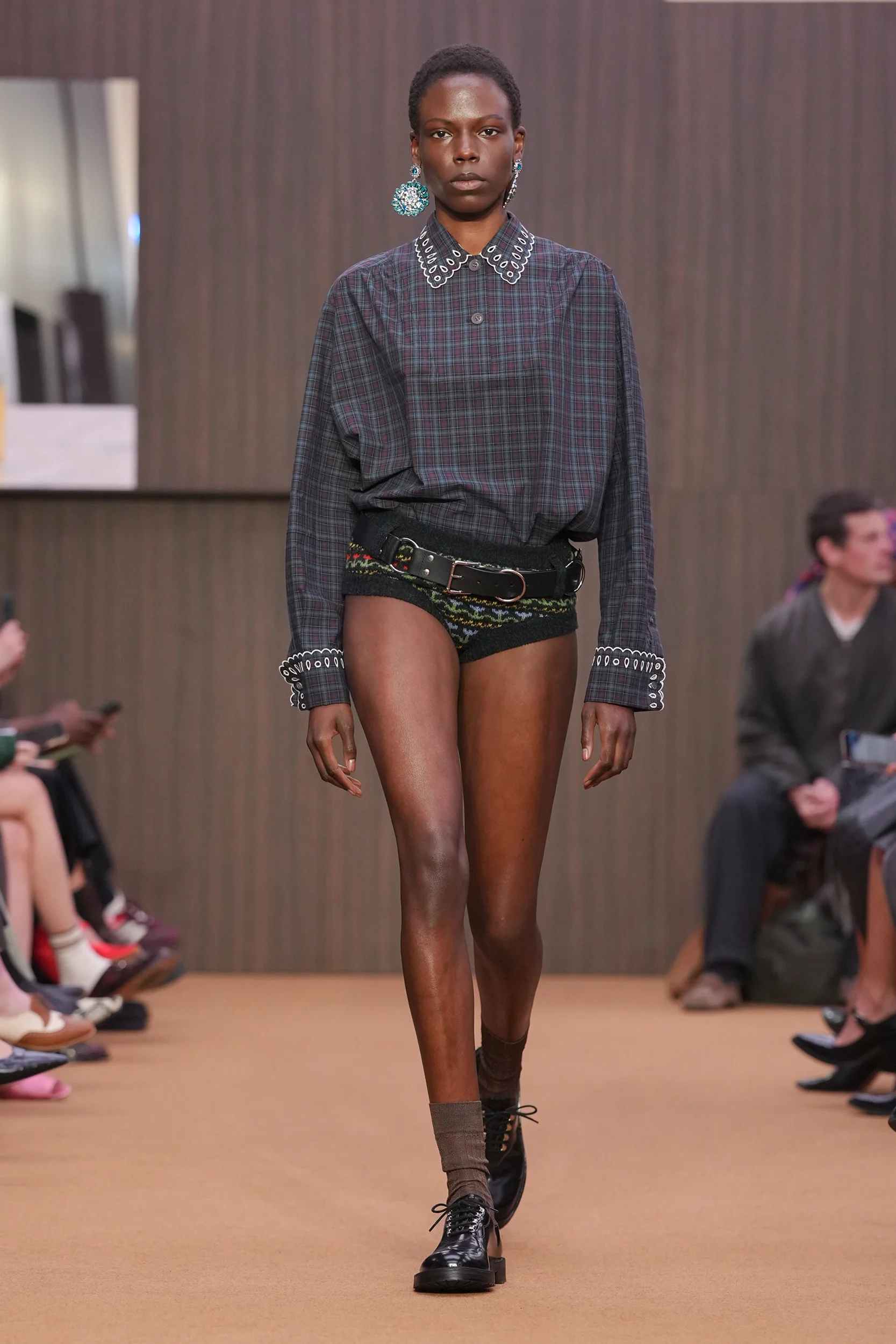 2026-27年秋冬コレクション_MARNI(マルニ)_モデル_35