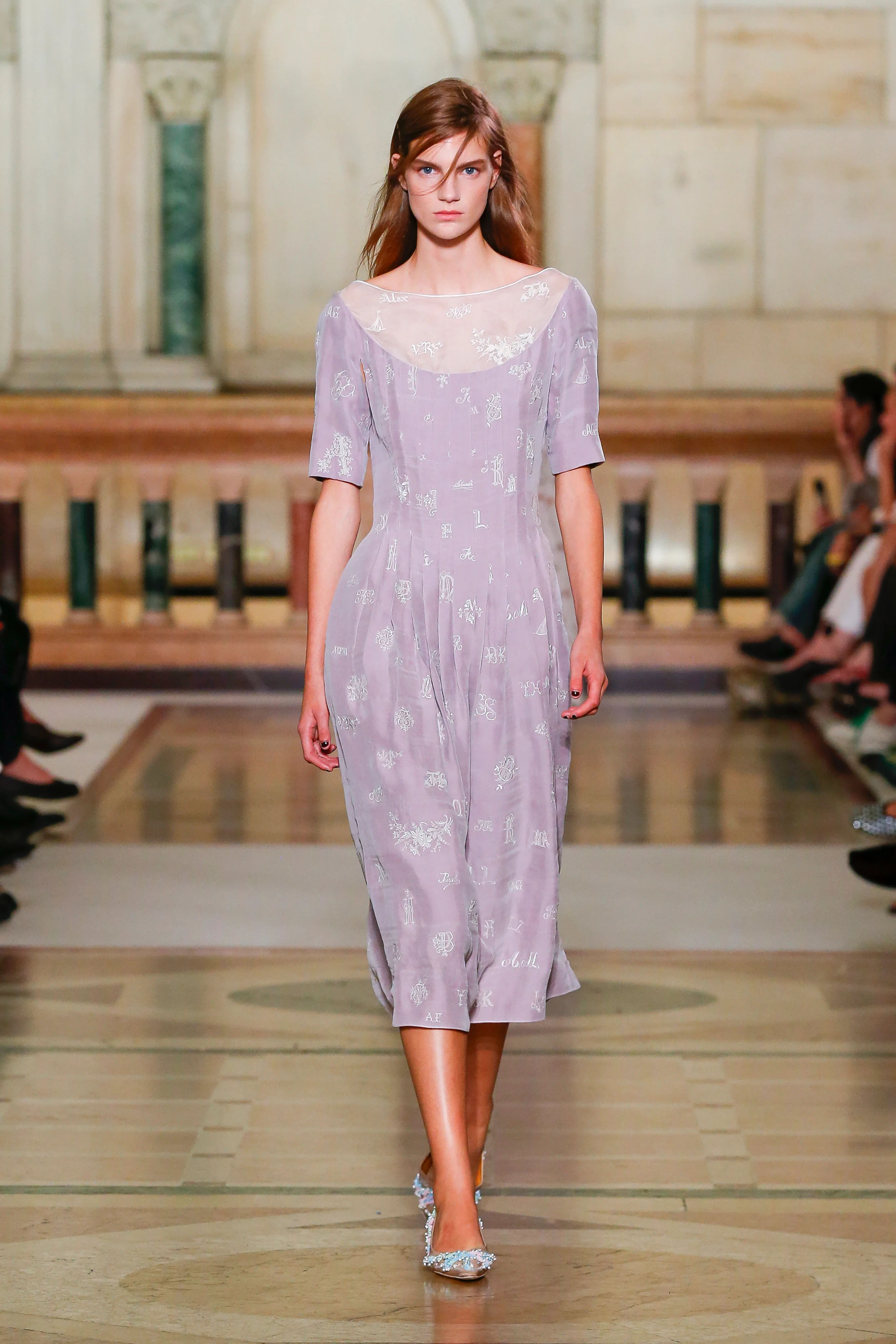 2026年春夏コレクション_TORY BURCH(トリー バーチ)_モデル_38