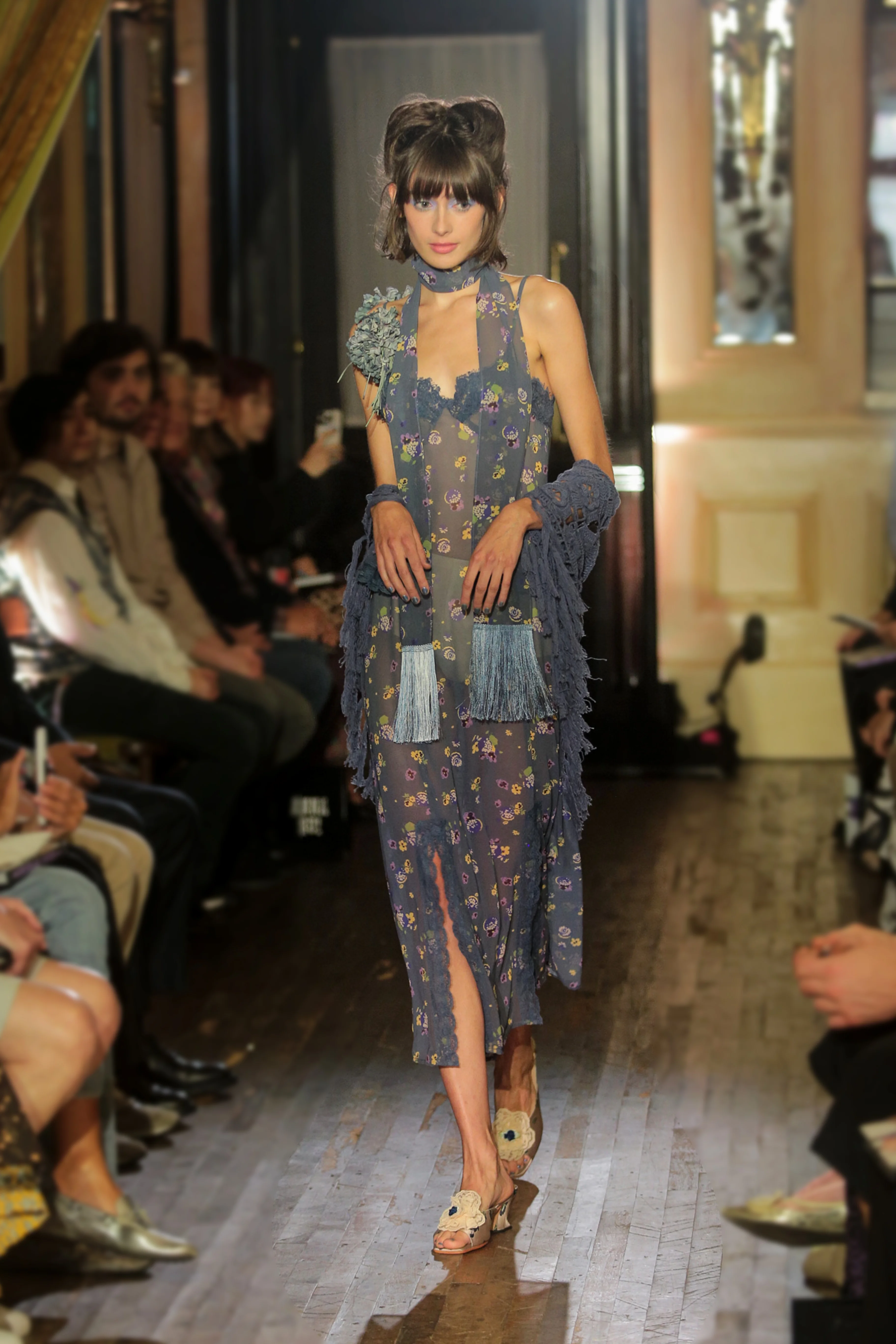 2026年春夏コレクション_ANNA SUI(アナ スイ)_モデル_19