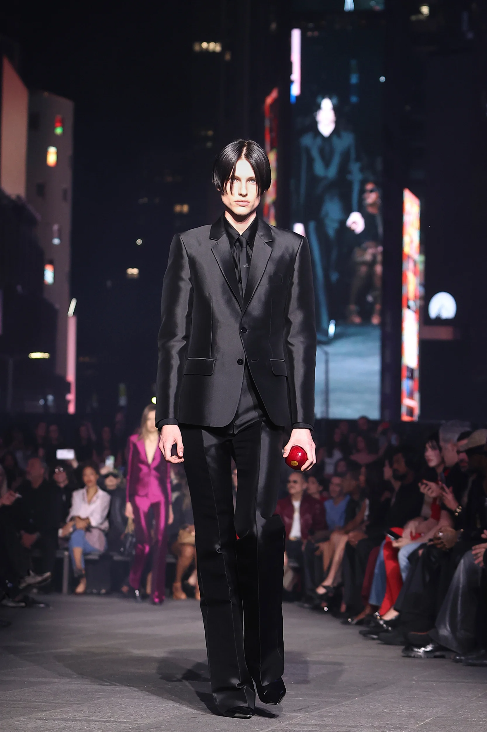 2027年クルーズコレクション_GUCCI(グッチ)_モデル_1