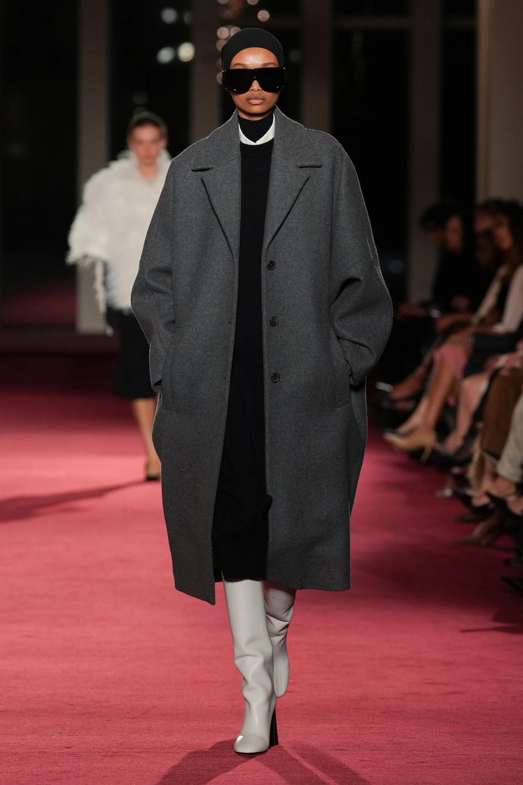 2026-27年秋冬コレクション_MICHAEL KORS COLLECTION(マイケル・コース コレクション)_モデル_36