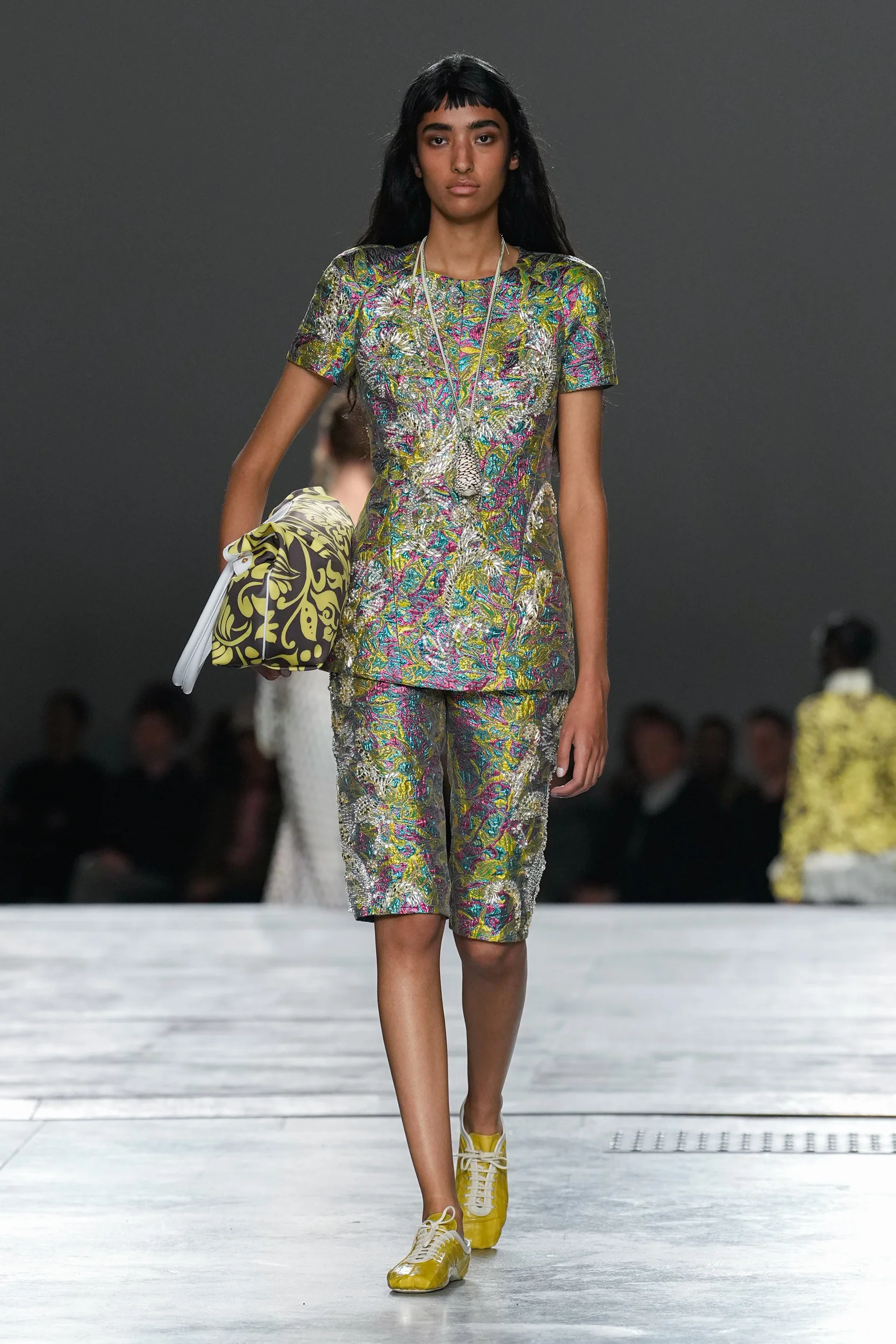 2026年春夏コレクション_DRIES VAN NOTEN(ドリス ヴァン ノッテン)_モデル_19