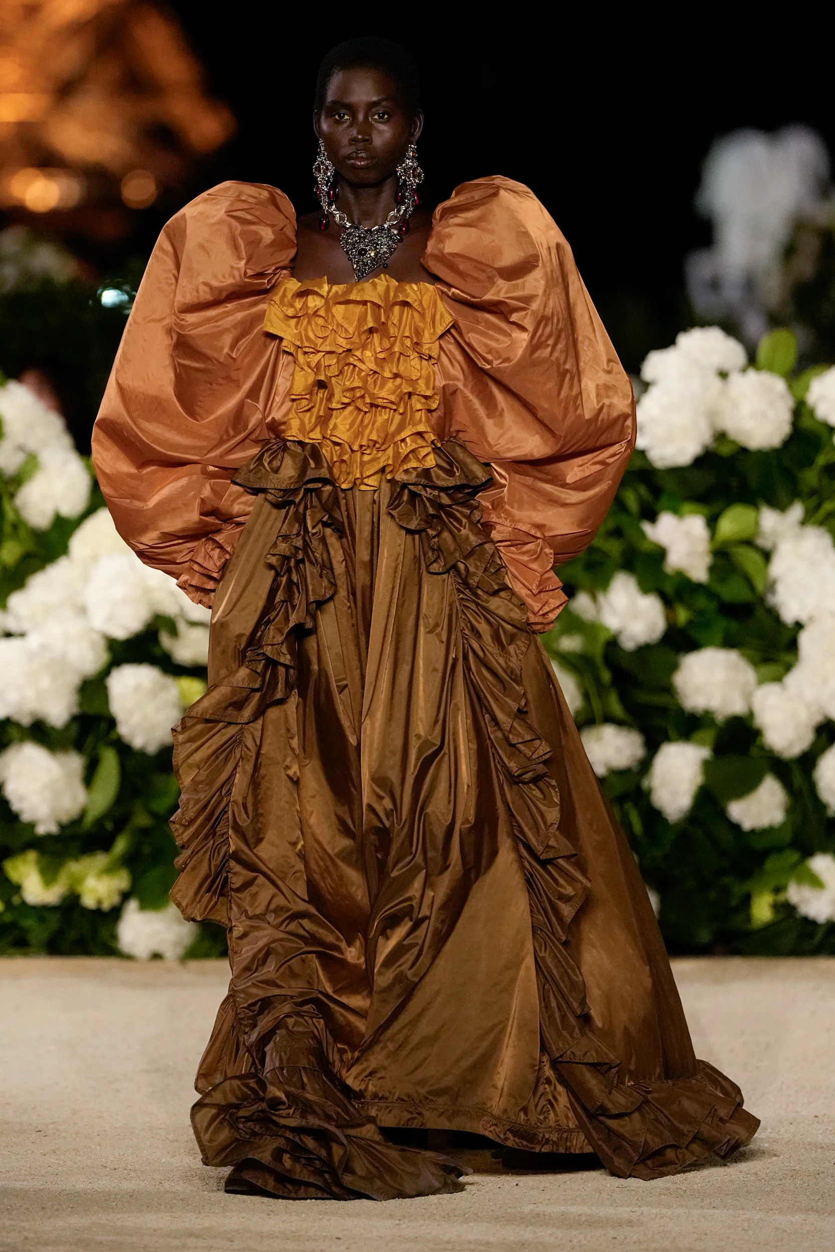 2026年春夏コレクション_SAINT LAURENT(サンローラン)_モデル_46