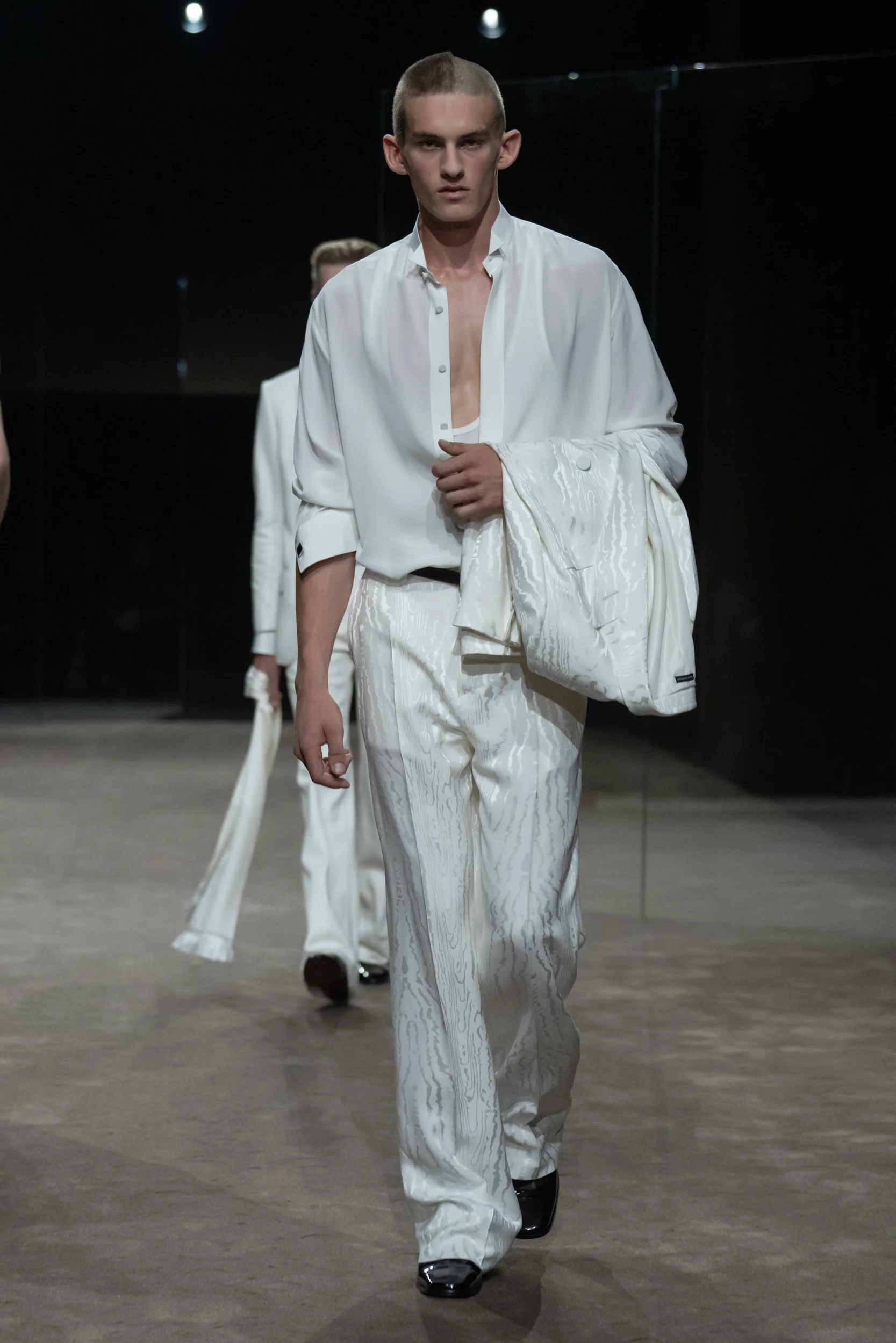 2027年春夏コレクション_TOM FORD(トム フォード)_モデル_55