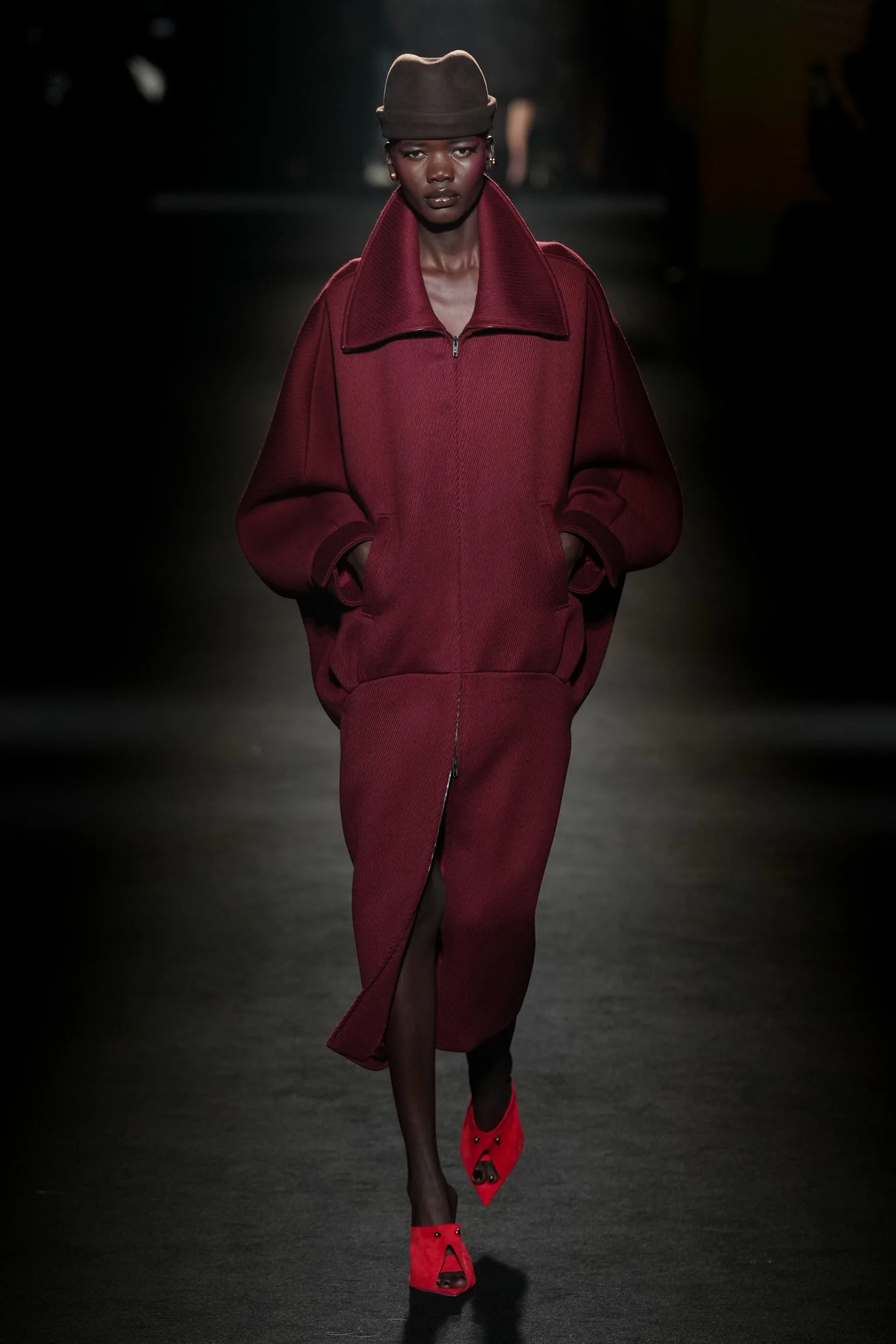 2026-27年秋冬コレクション_BALENCIAGA(バレンシアガ)_モデル_17