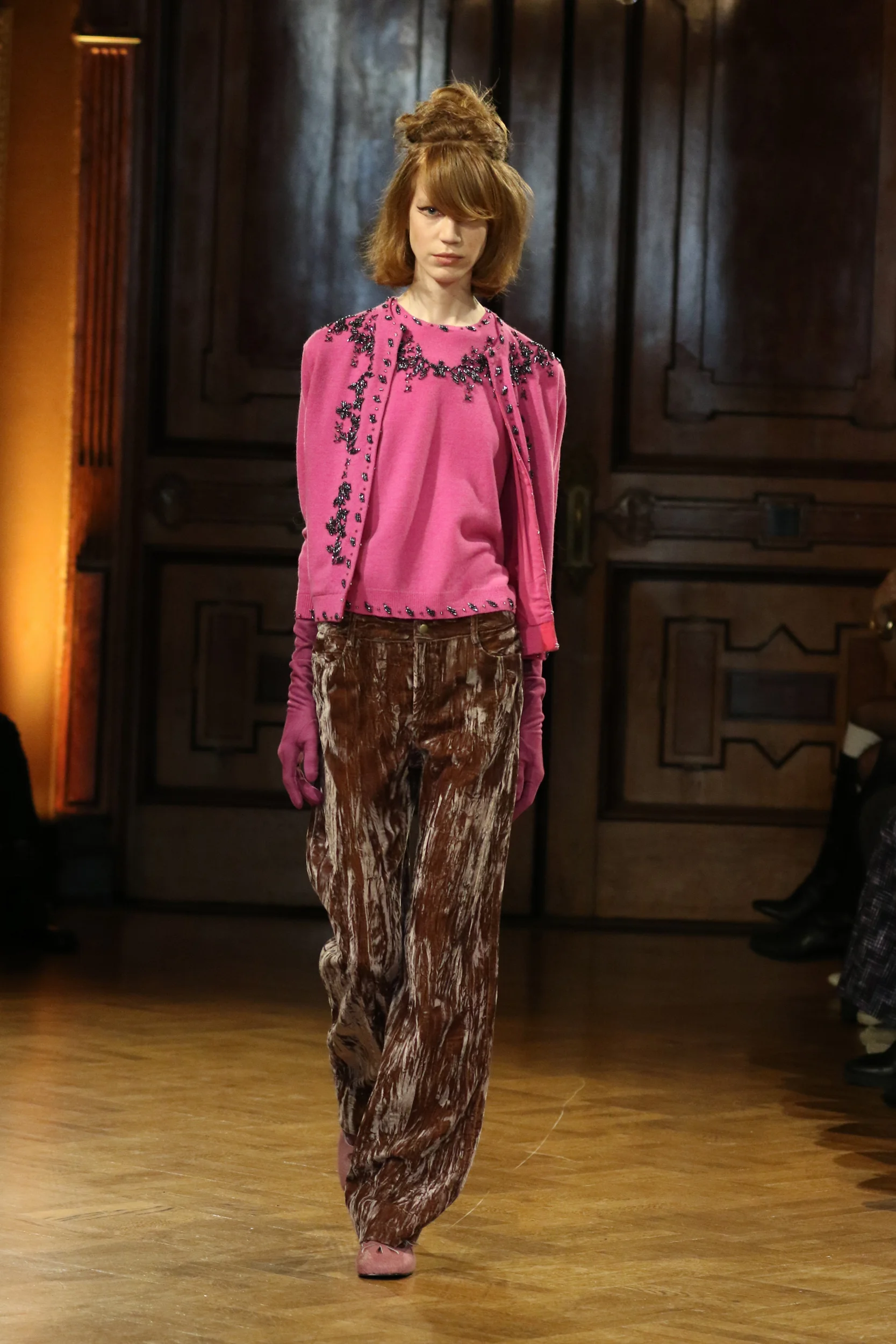 2026-27年秋冬コレクション_ANNA SUI(アナ スイ)_モデル_24