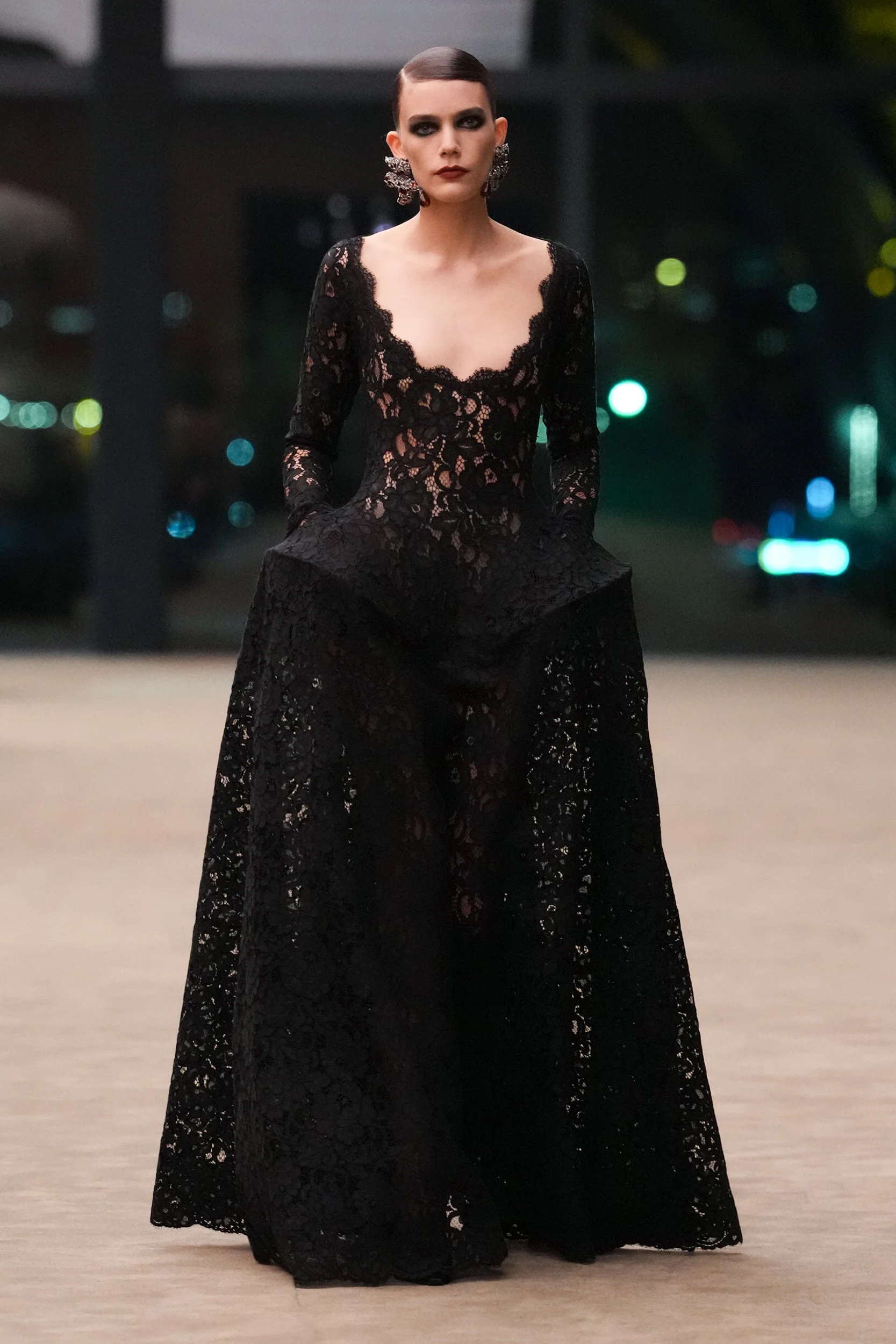 2026-27年秋冬コレクション_SAINT LAURENT(サンローラン)_モデル_39