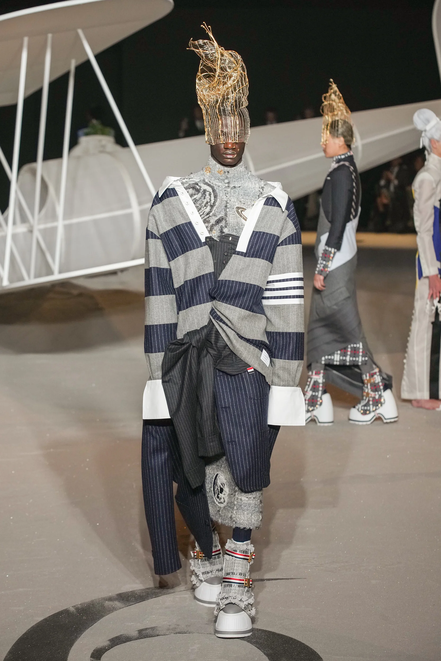 2023-24年秋冬コレクション_THOM BROWNE(トム ブラウン ニューヨーク)_モデル_57