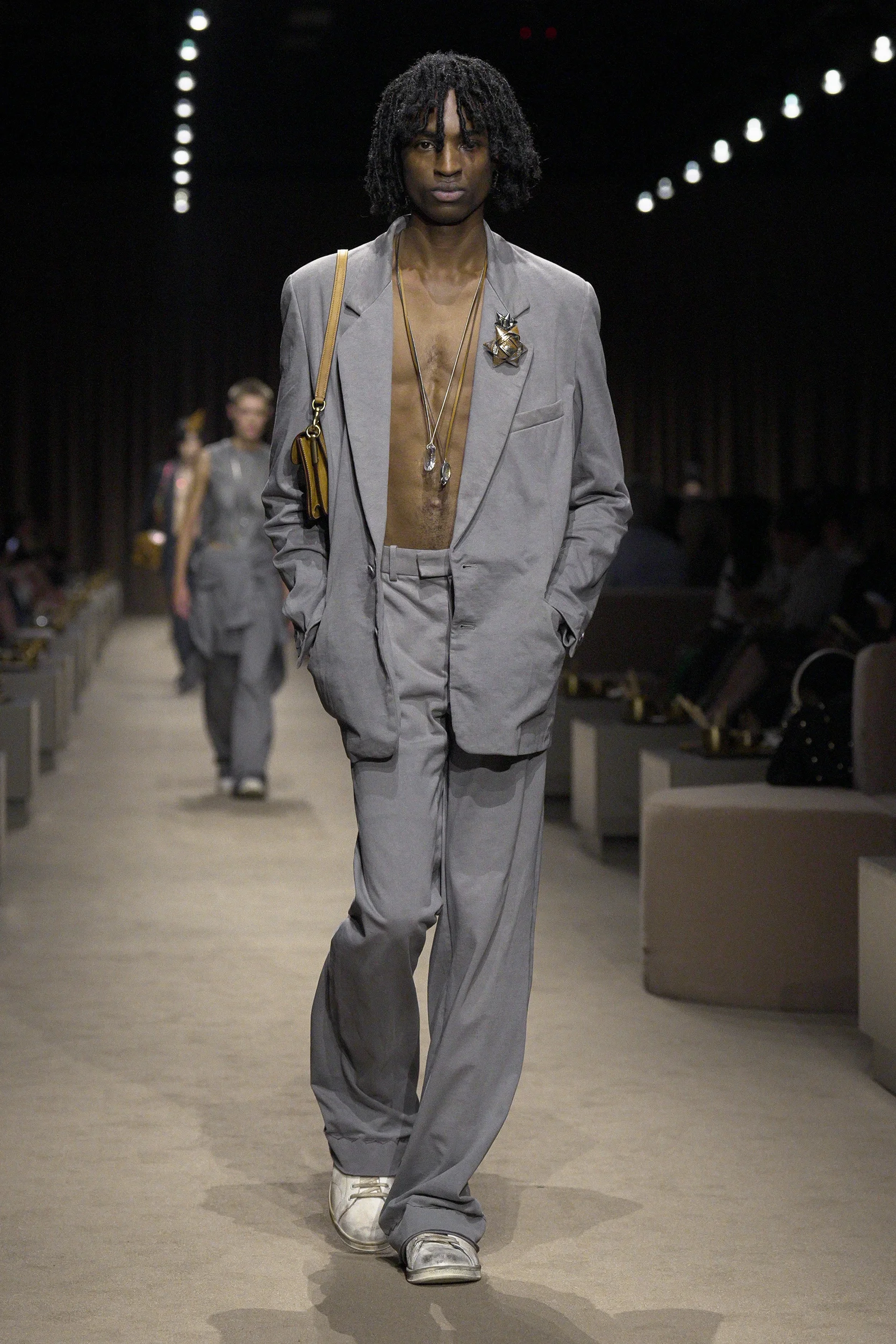 2027年春夏コレクション_COACH(コーチ)_モデル_26