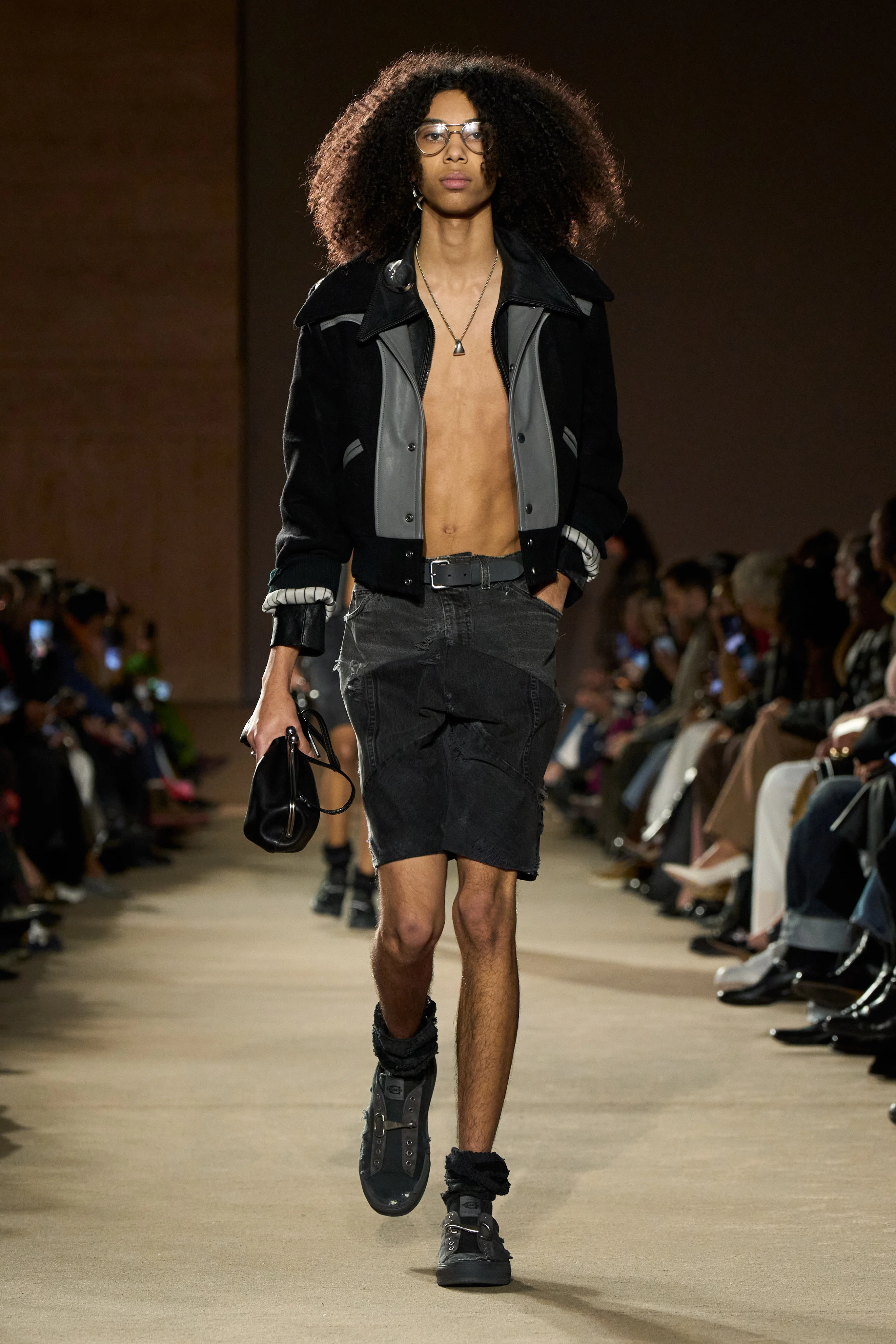 2026-27年秋冬コレクション_COACH(コーチ)_モデル_8