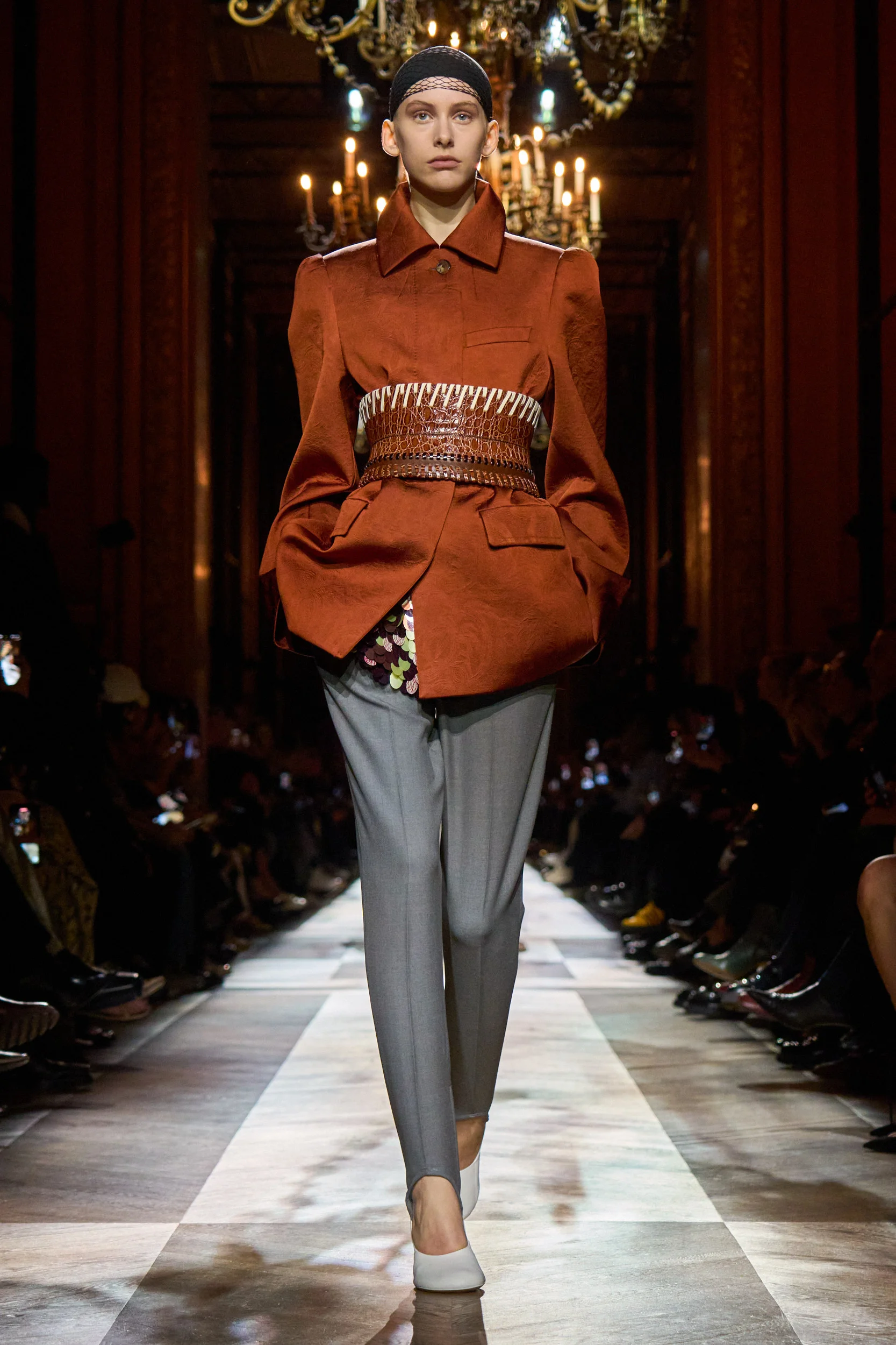2025年秋冬コレクション_DRIES VAN NOTEN(ドリス ヴァン ノッテン)_モデル_19