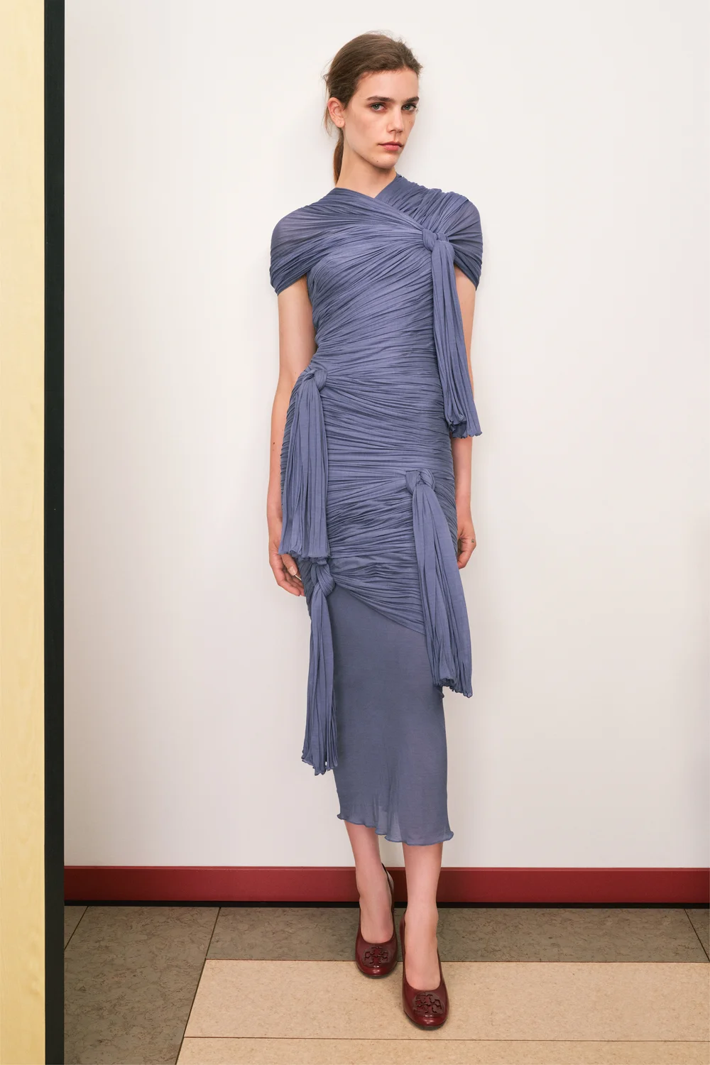 2026年リゾートコレクション_TORY BURCH(トリー バーチ)_モデル_11
