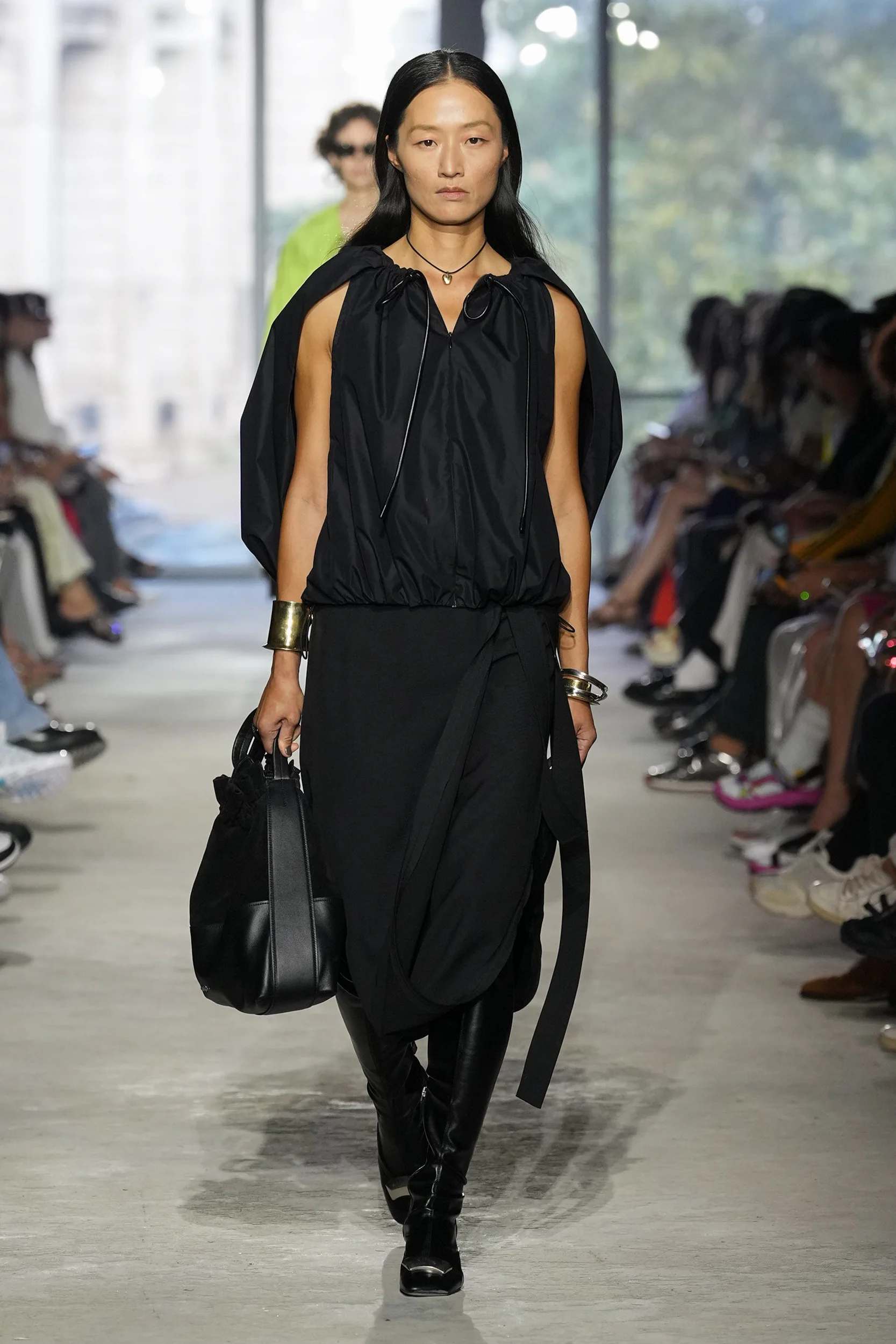 2024年春夏コレクション_3.1 PHILLIP LIM(3.1 フィリップ リム)_モデル_25