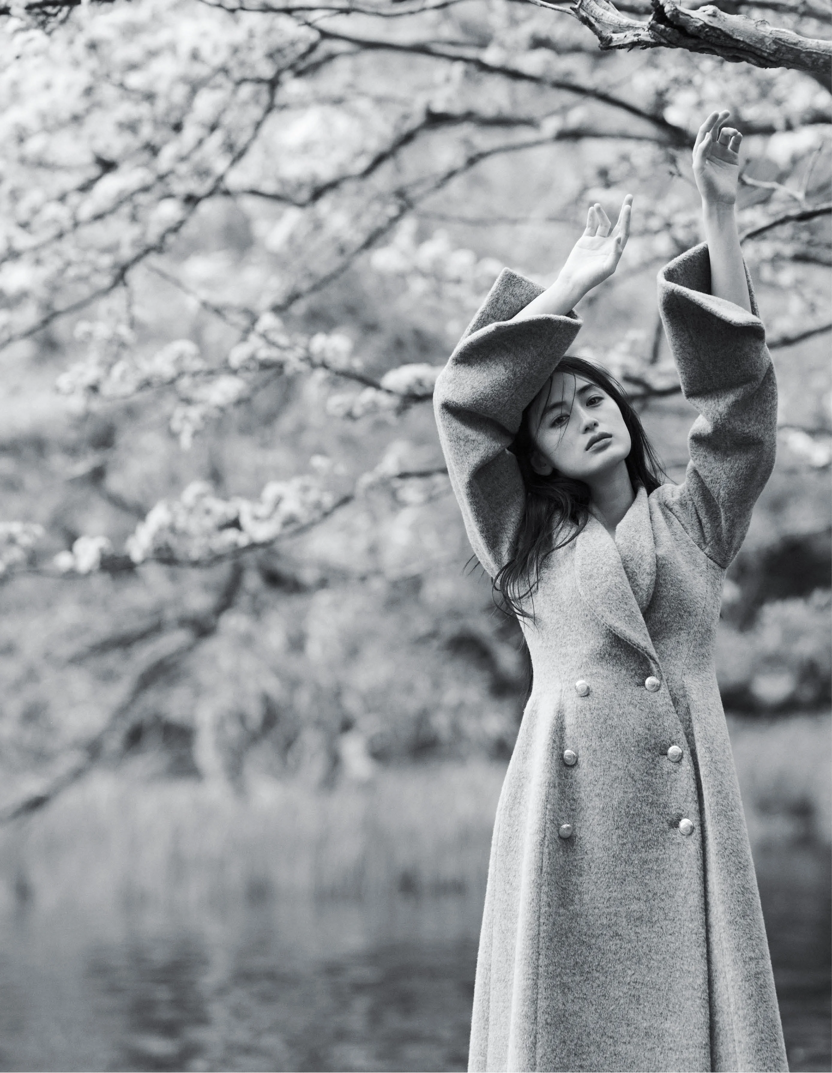 RIKAKO YAGI in Dior　ノスタルジアの光が降る庭での画像6