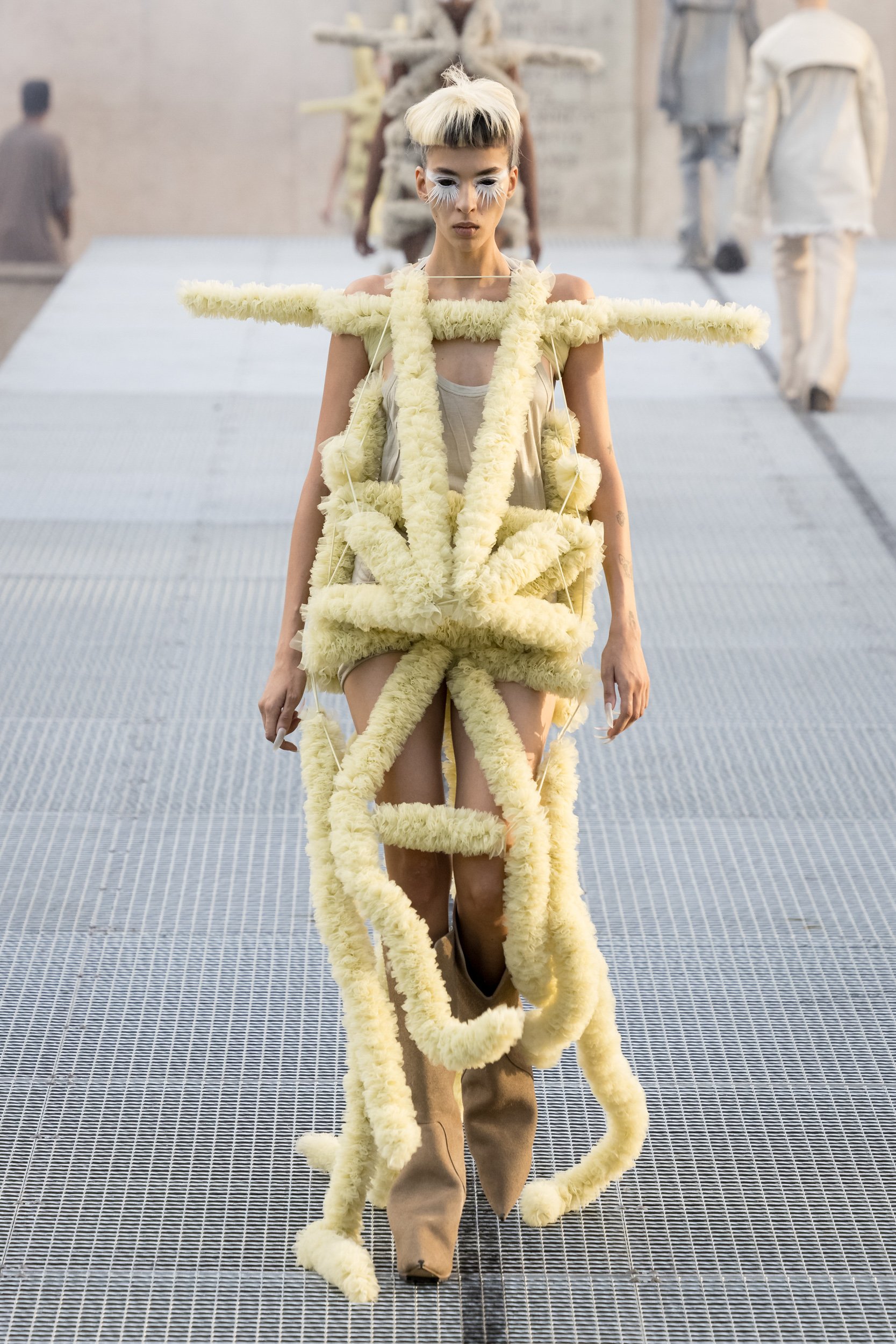 2027年春夏コレクション_RICK OWENS(リック オウエンス)_モデル_43