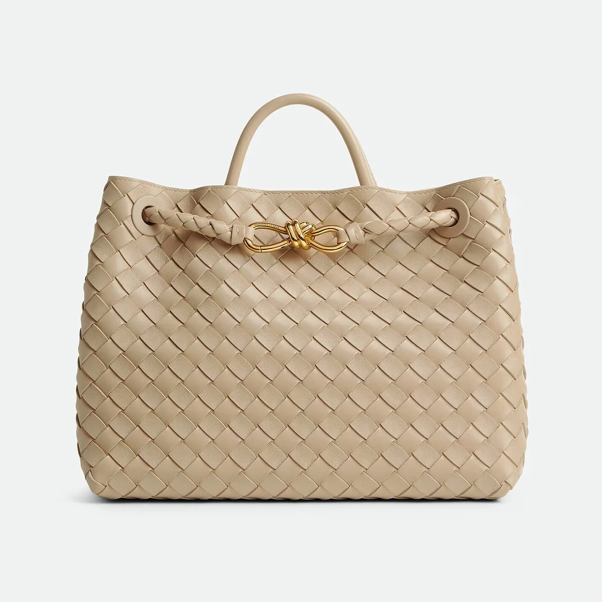 Bottega Venetaのバッグ「アンディアーモ」とさぁ、出かけよう！の画像6-2