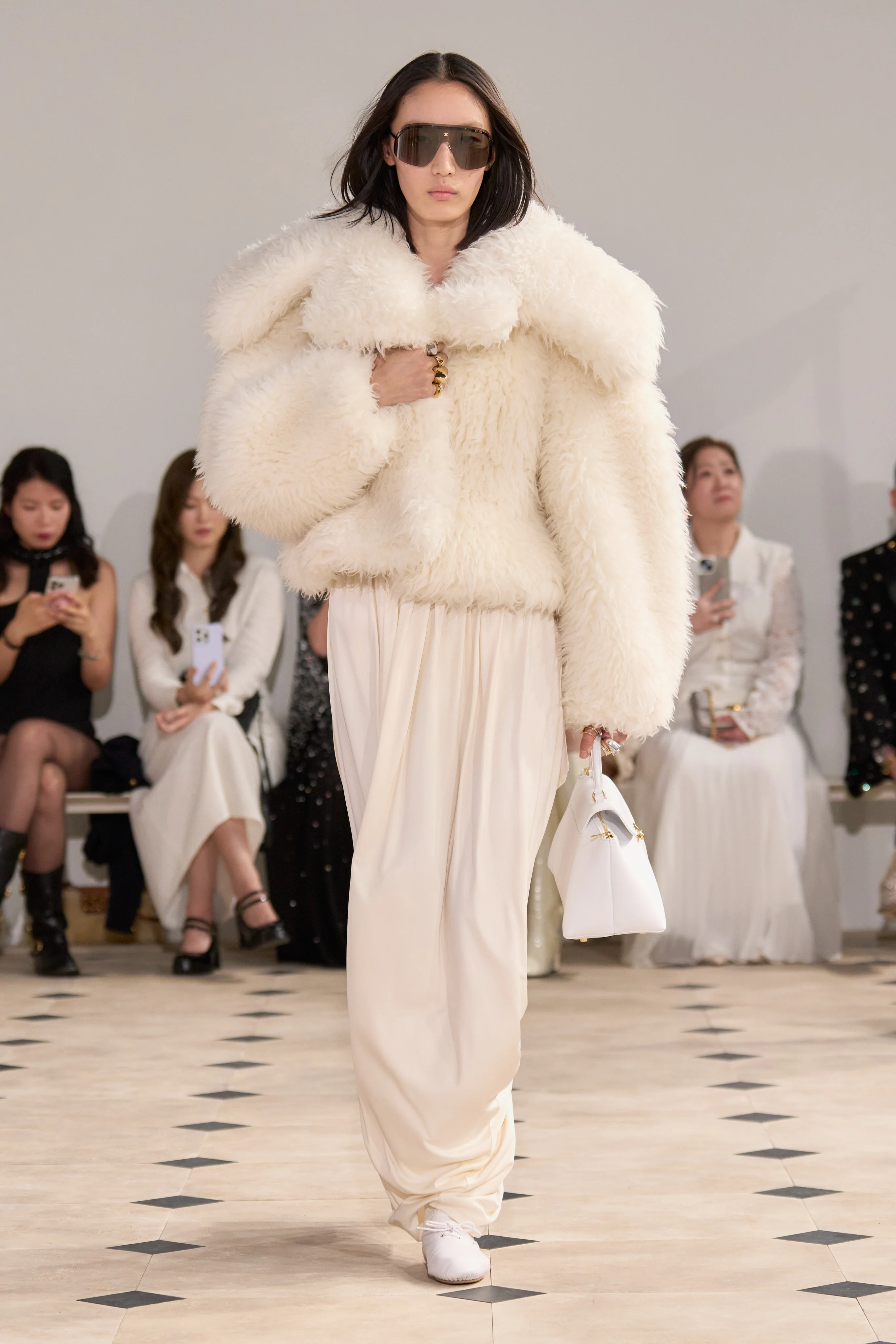 2026年リゾートコレクション_CELINE(セリーヌ)_モデル_40