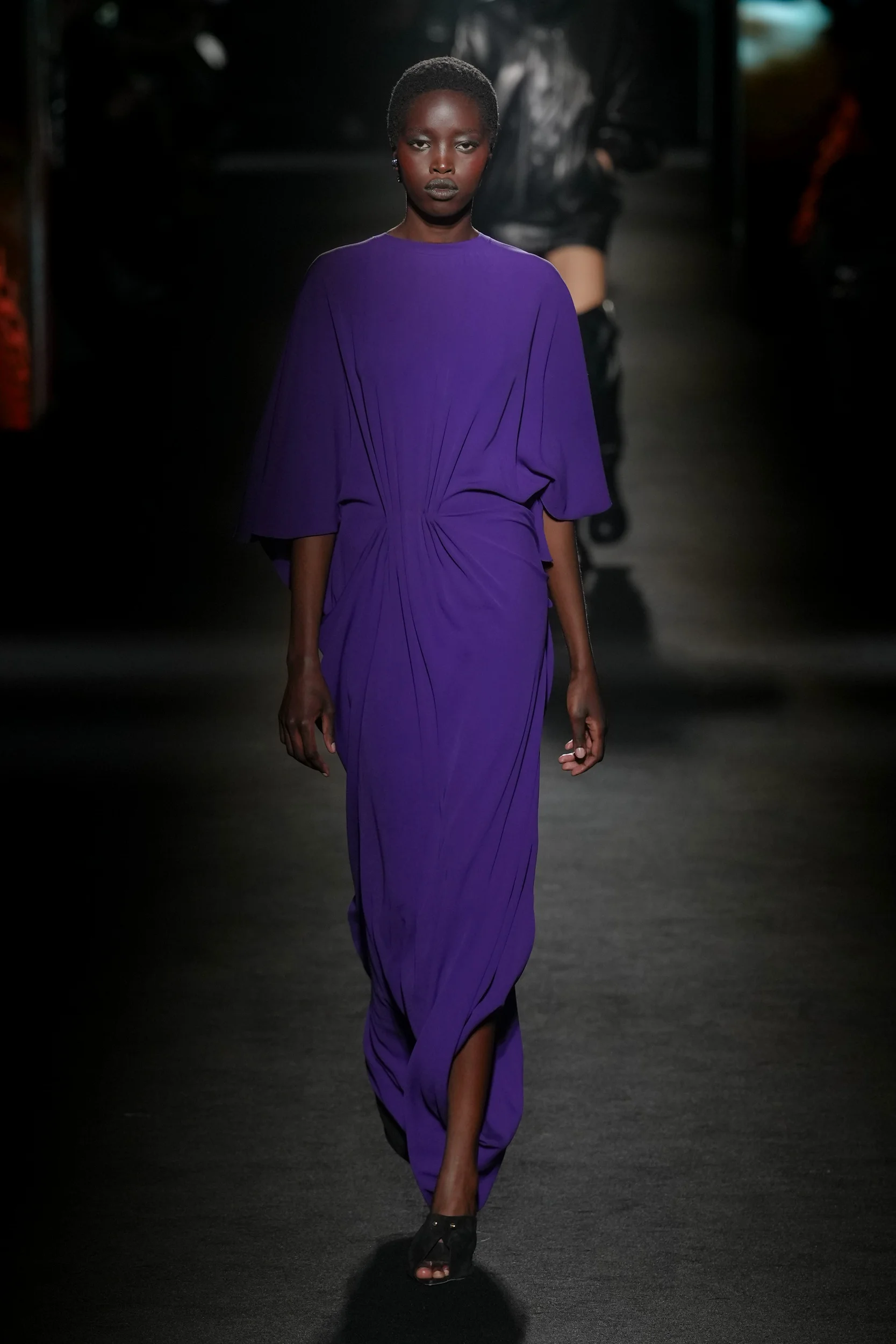 2026-27年秋冬コレクション_BALENCIAGA(バレンシアガ)_モデル_30