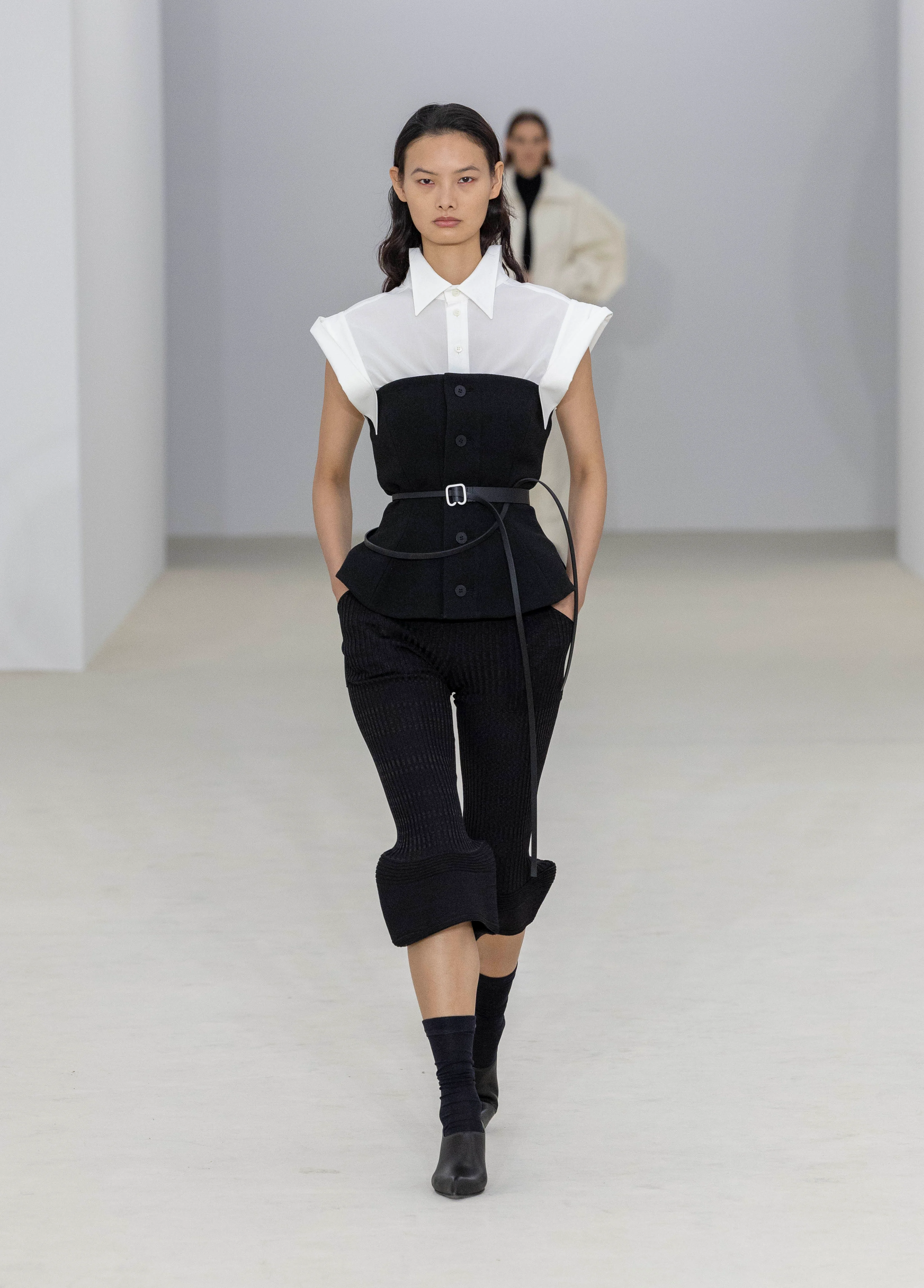 2026年春夏コレクション_ISSEY MIYAKE(イッセイミヤケ)_モデル_12