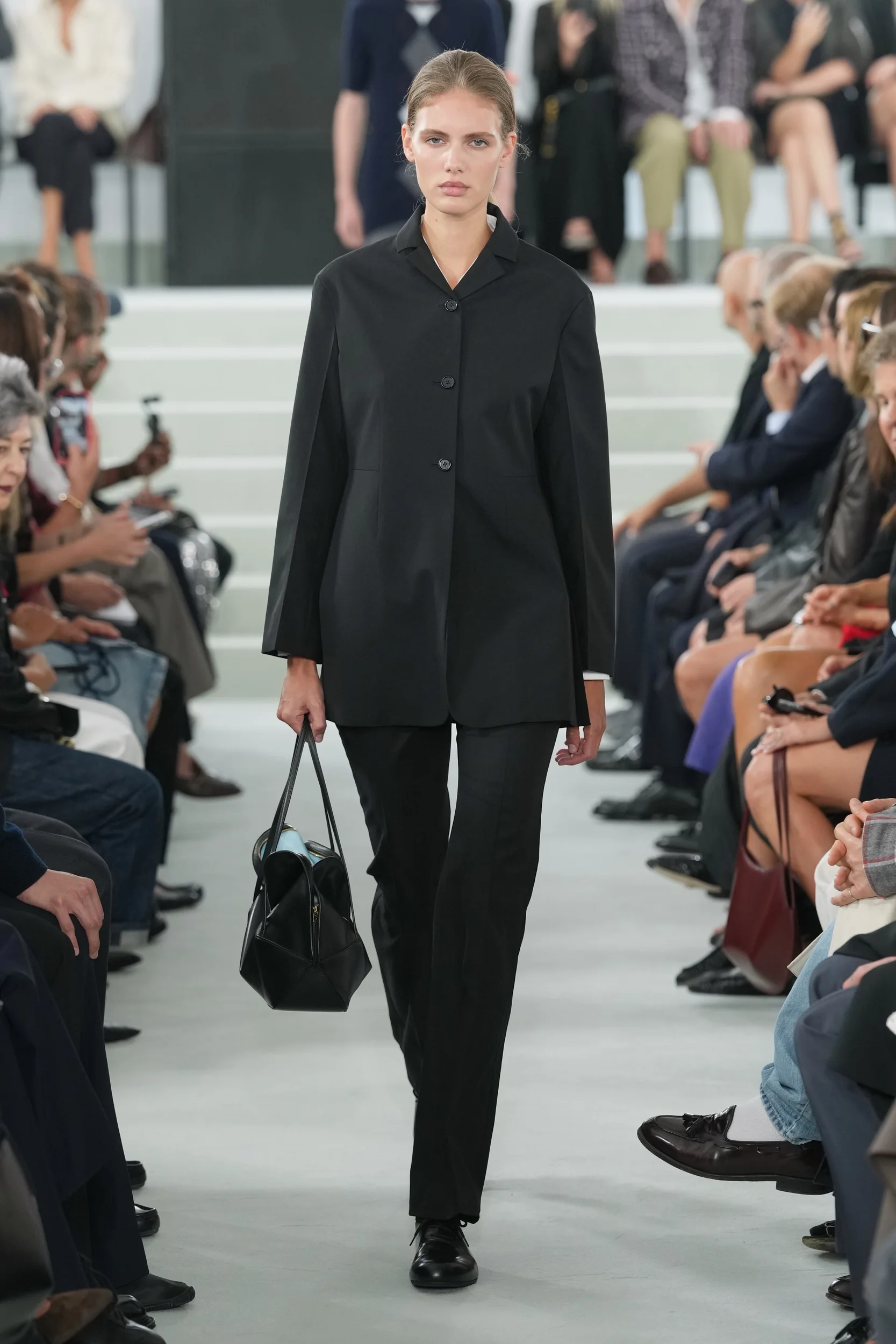2027年春夏コレクション_JIL SANDER(ジル サンダー)_モデル_7