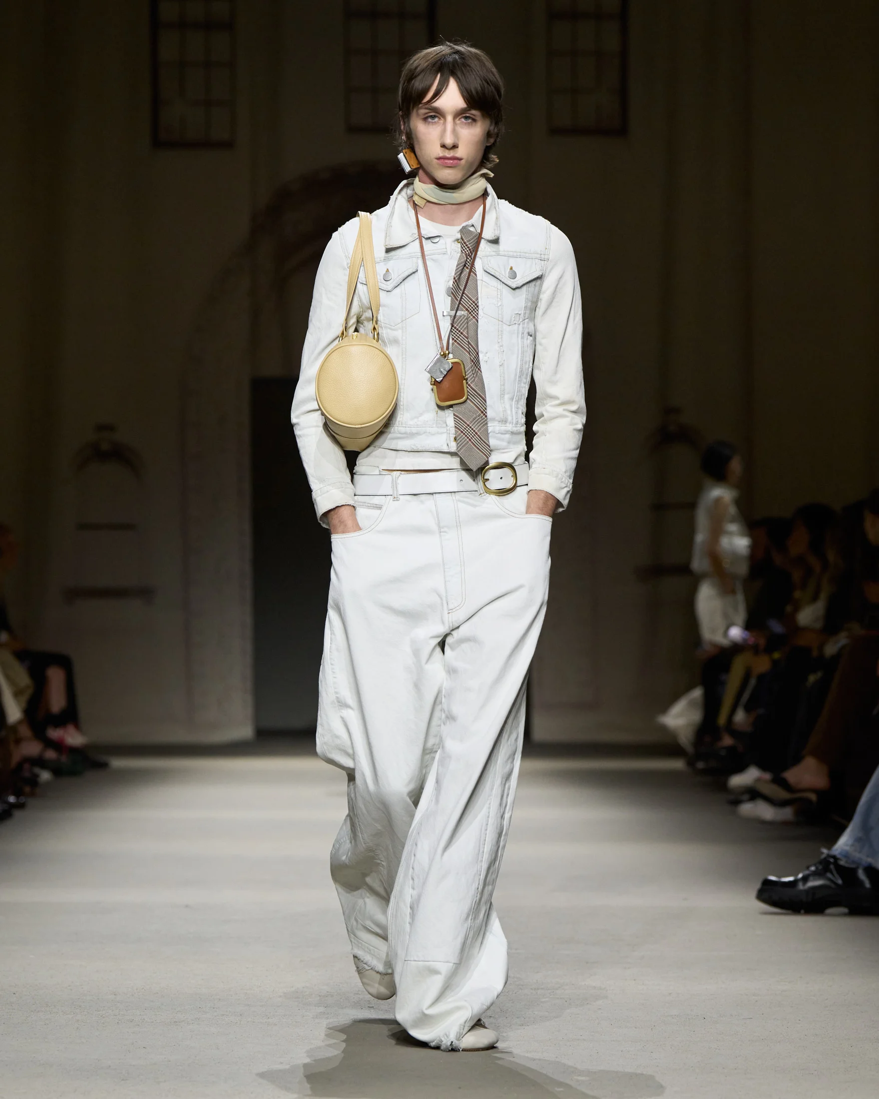 2026年春夏コレクション_COACH(コーチ)_モデル_12