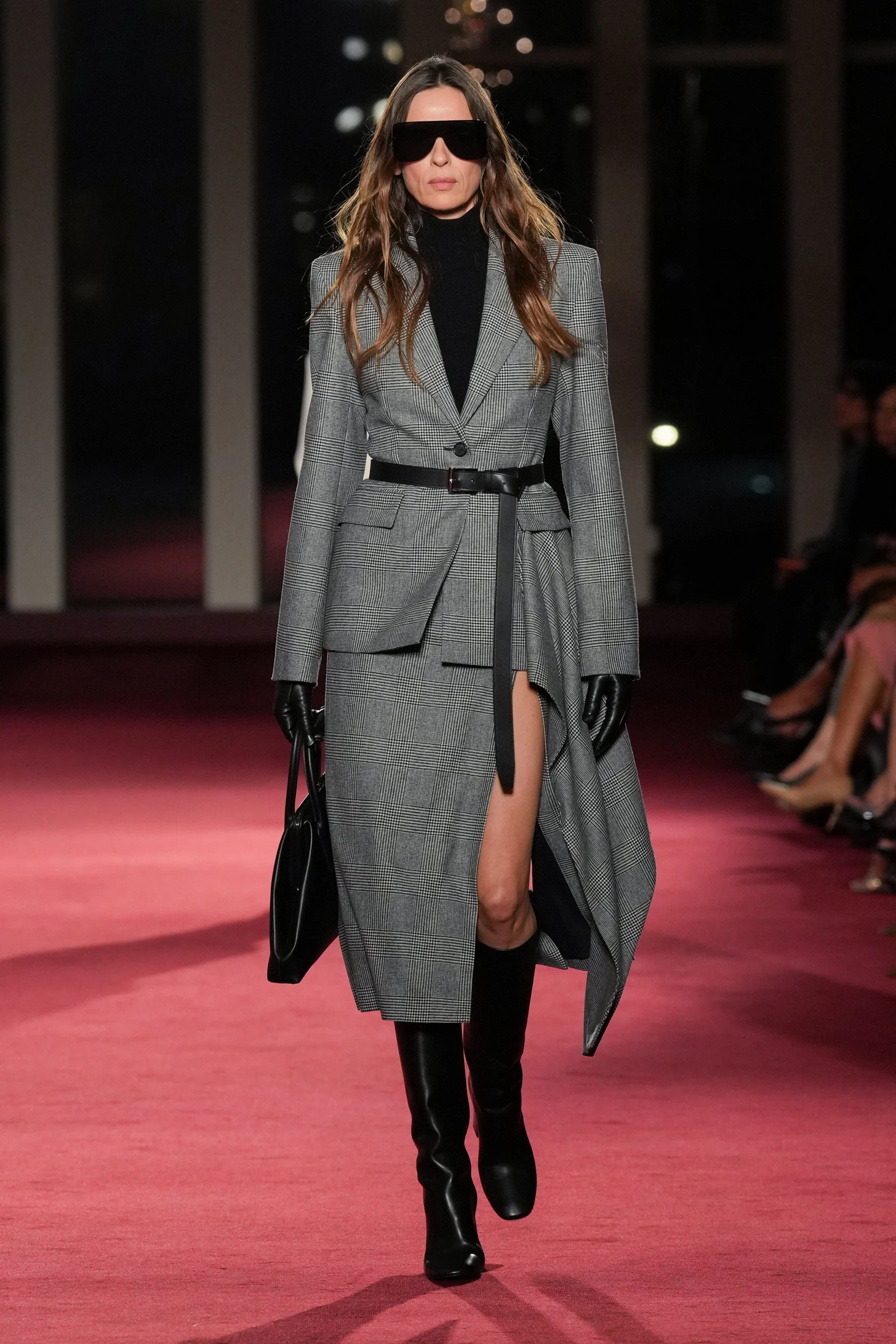 2026-27年秋冬コレクション_MICHAEL KORS COLLECTION(マイケル・コース コレクション)_モデル_31