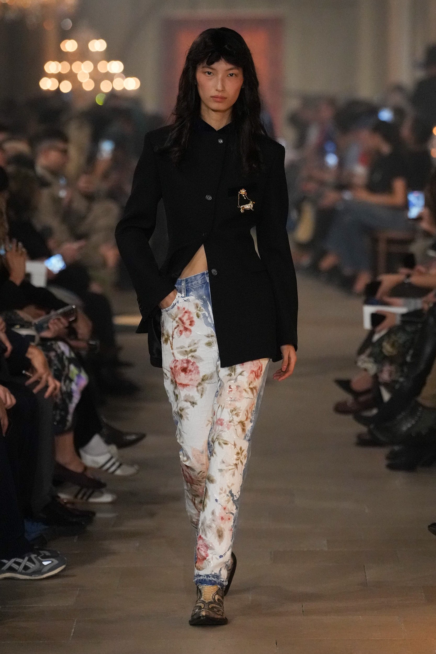 2027年春夏コレクション_ACNE STUDIOS(アクネ ストゥディオズ)_モデル_7