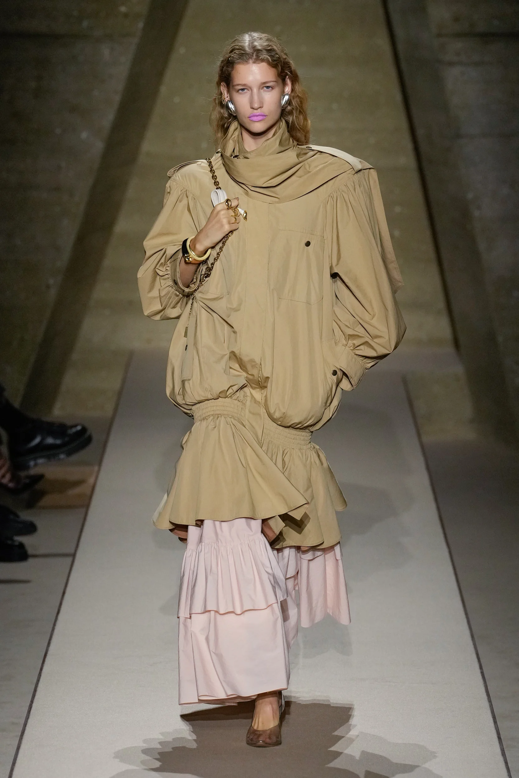 2026年春夏コレクション_CHLOÉ(クロエ)_モデル_24