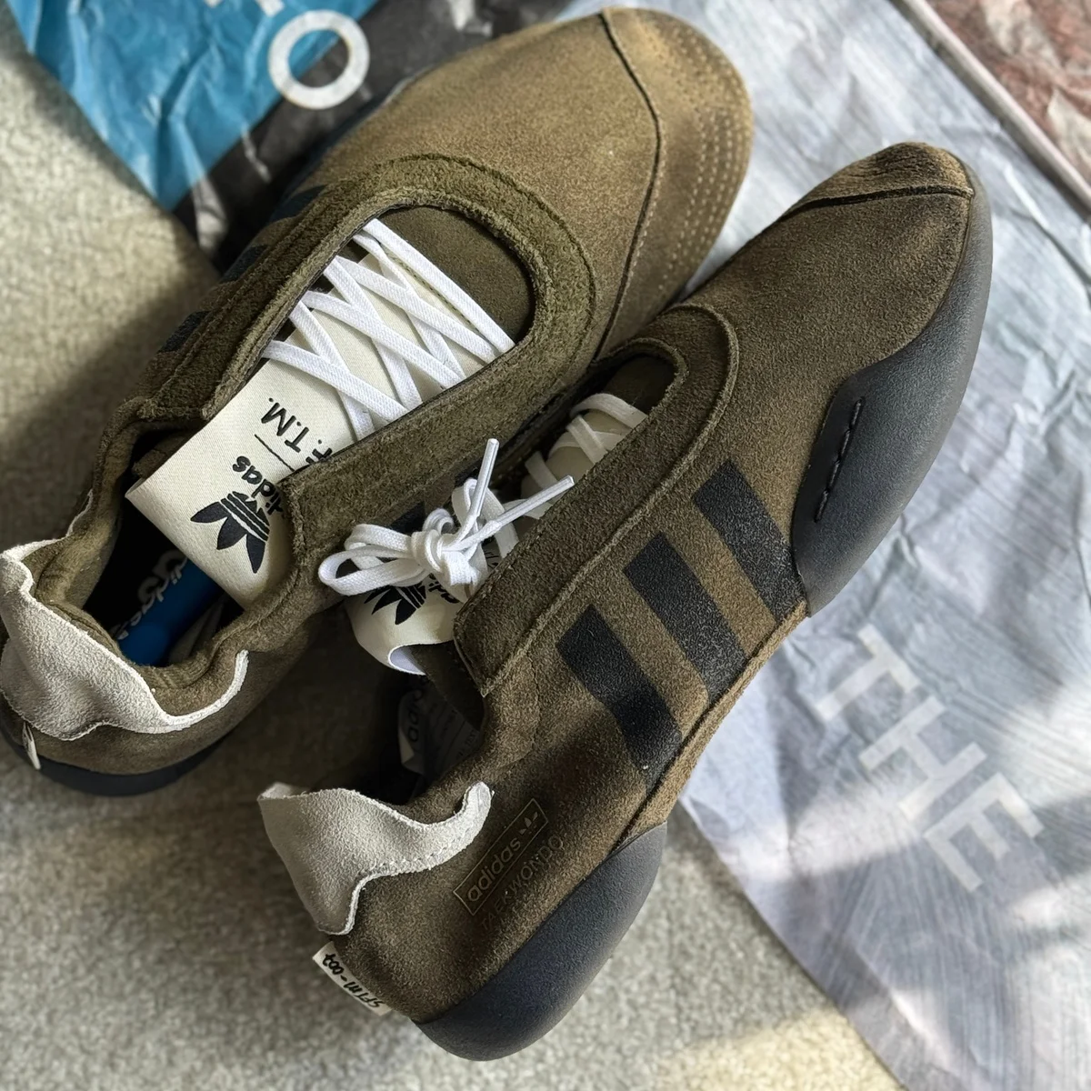初めて見た日から10ヶ月。待ちに待った【sougformute×adidas（ソングフォーミュート×アディダス）】のスニーカーが届いたぜ！