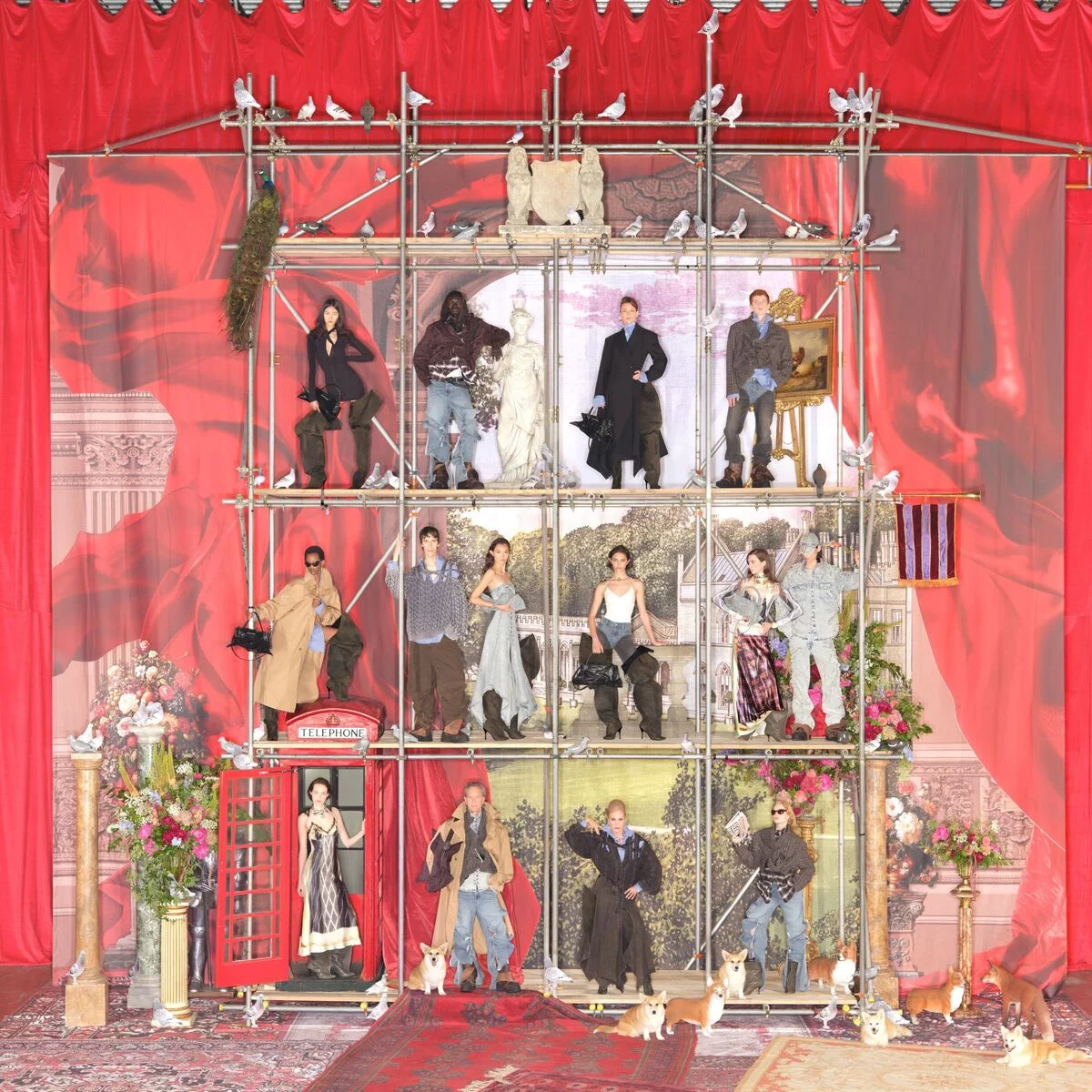 【H&M】がグレン・マーティンスとのコラボコレクションを発売！ワイヤー入りのシャツなどウィットに富んだアイテムが登場