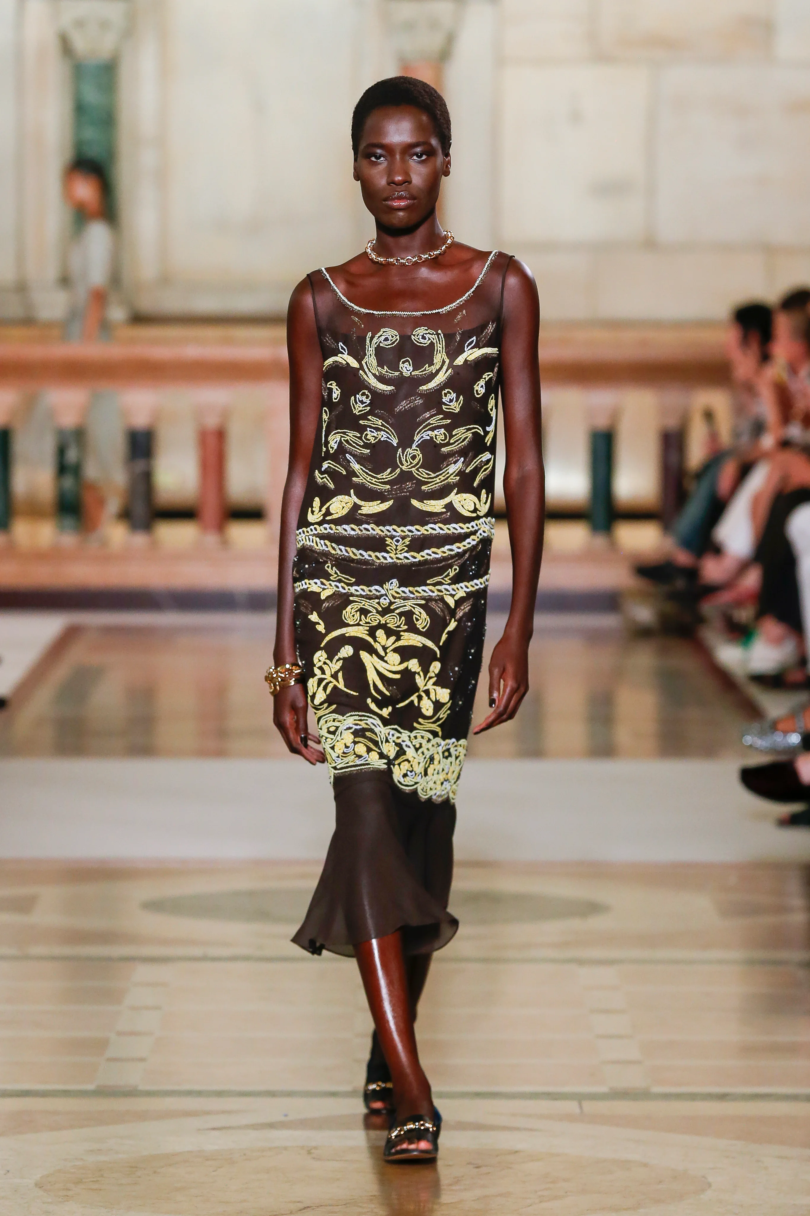 2026年春夏コレクション_TORY BURCH(トリー バーチ)_モデル_5