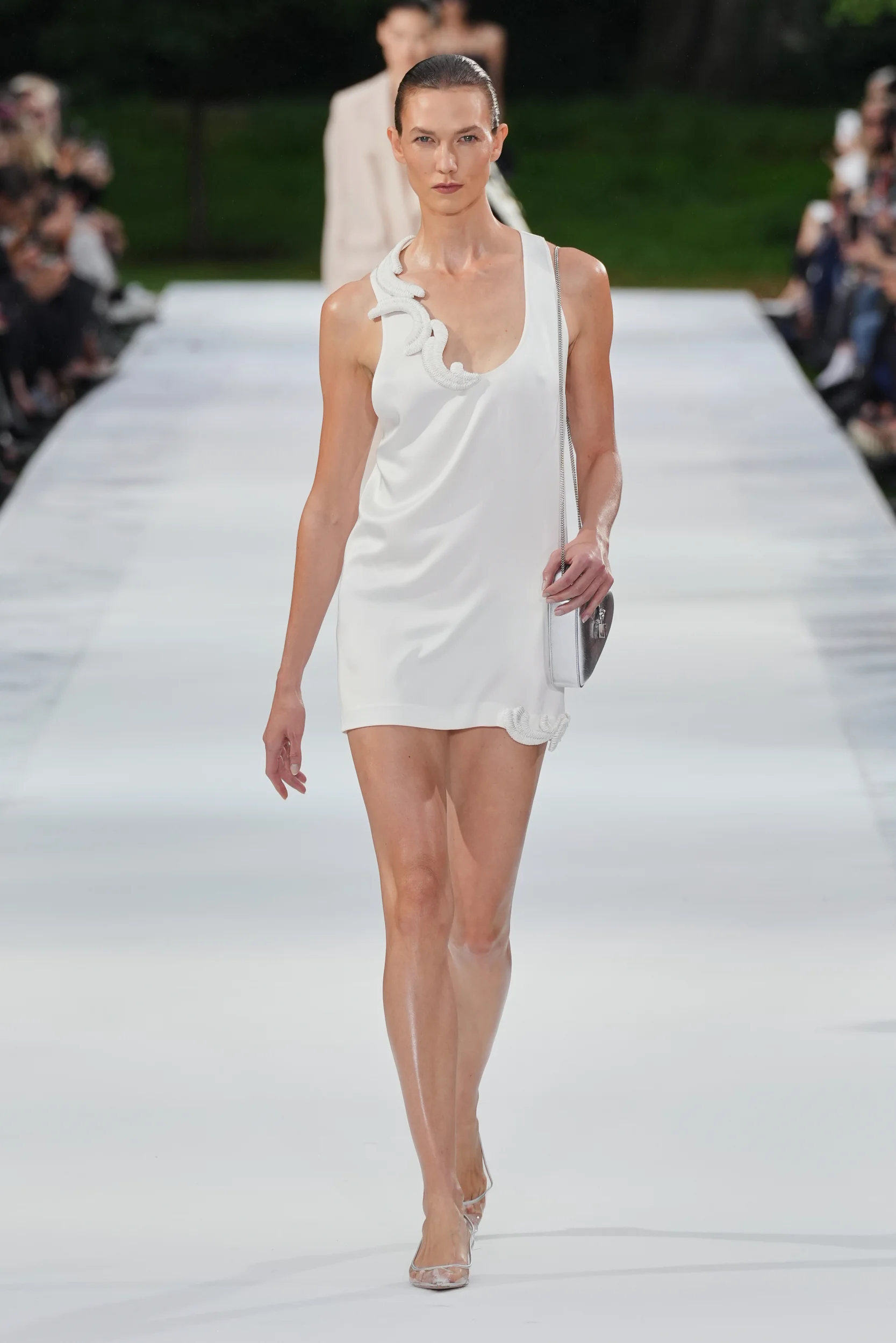 2027年春夏コレクション_STELLA MCCARTNEY(ステラ マッカートニー)_モデル_10