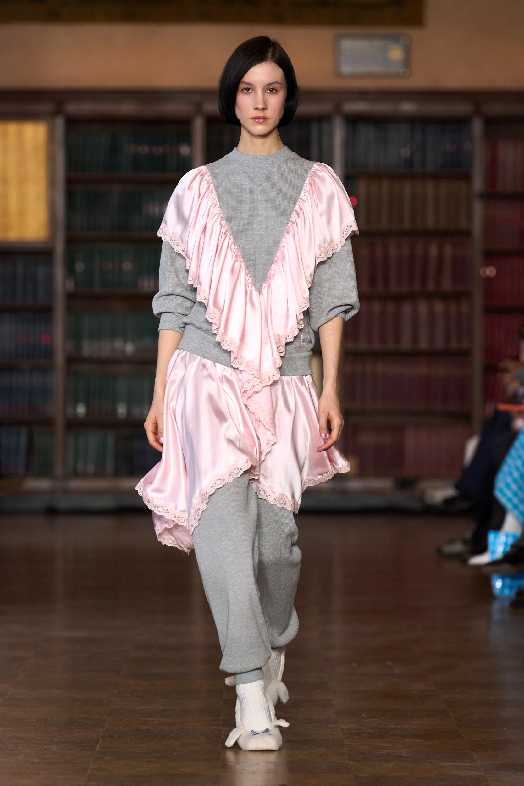 2026-27年秋冬コレクション_SANDY LIANG(サンディ・リアン)_モデル_6