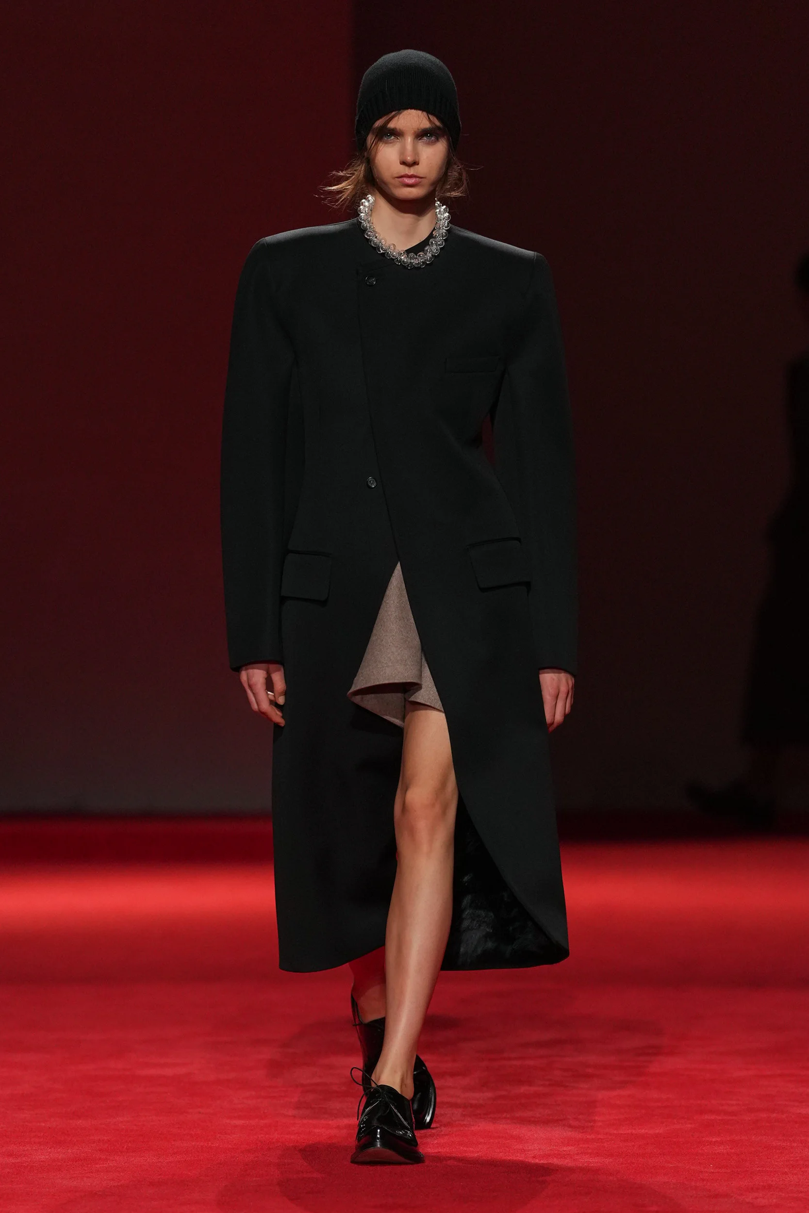 2026-27年秋冬コレクション_BOTTEGA VENETA(ボッテガ ヴェネタ)_モデル_26