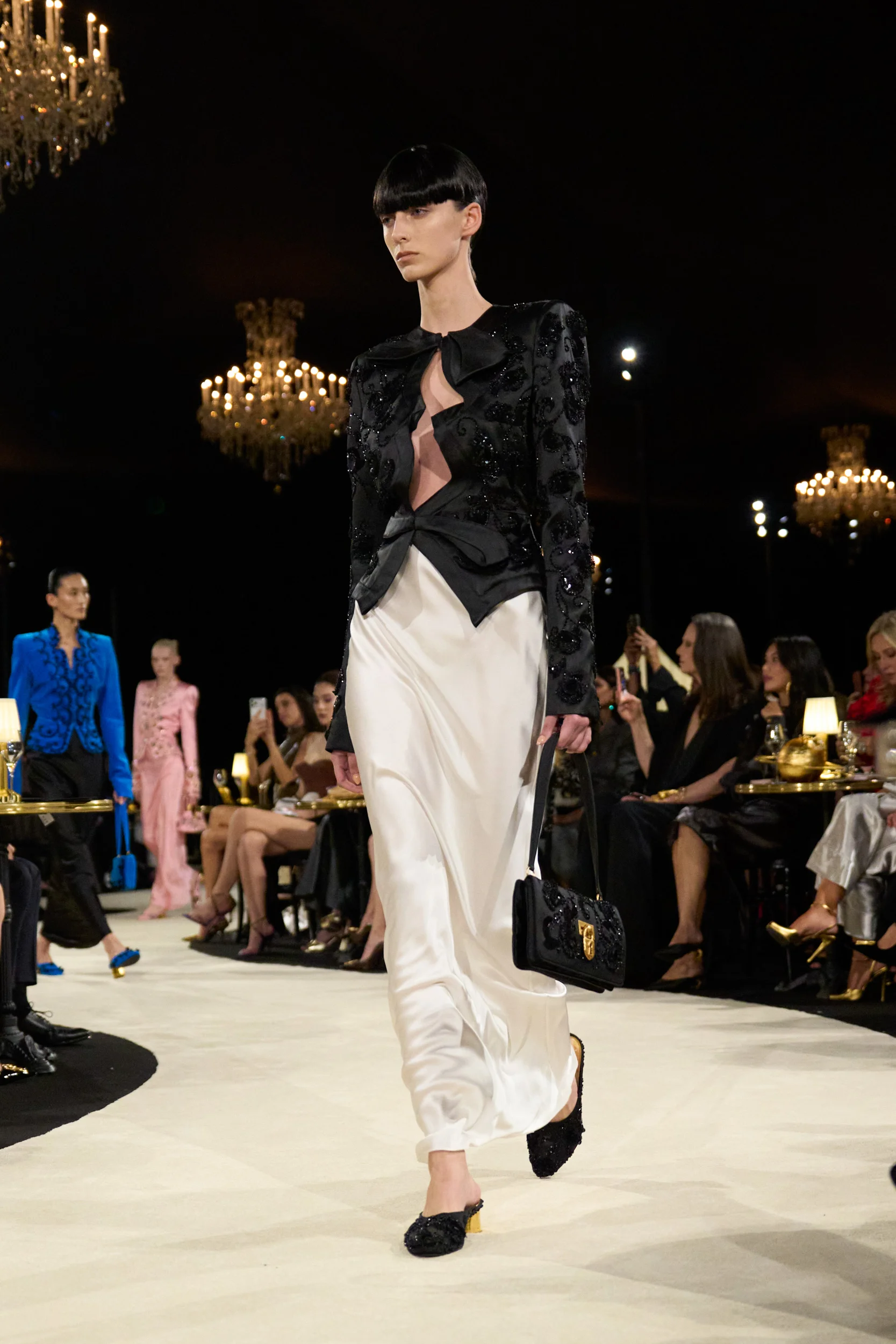2027年春夏コレクション_SCHIAPARELLI(スキャパレリ)_モデル_50