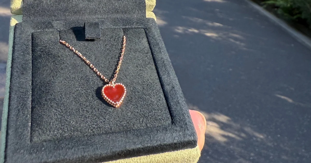 カーネリアン ペンダントと赤いネックレスセット5 カーネリアン ペンダントと赤いネックレスセット5 カーネリアン