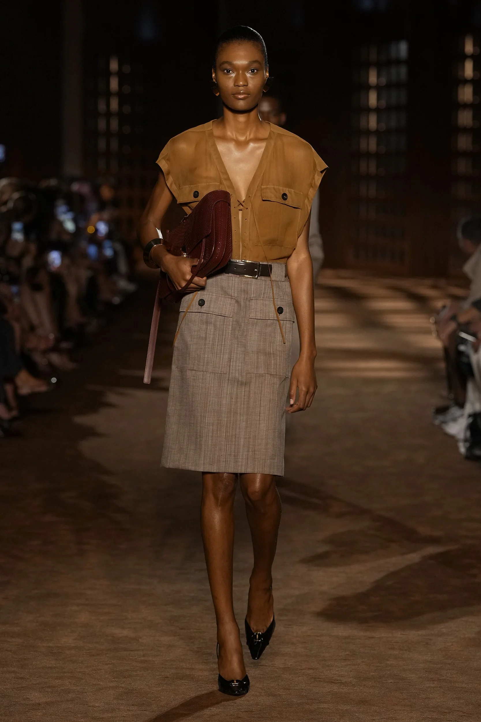2027年春夏コレクション_FERRAGAMO(フェラガモ)_モデル_11