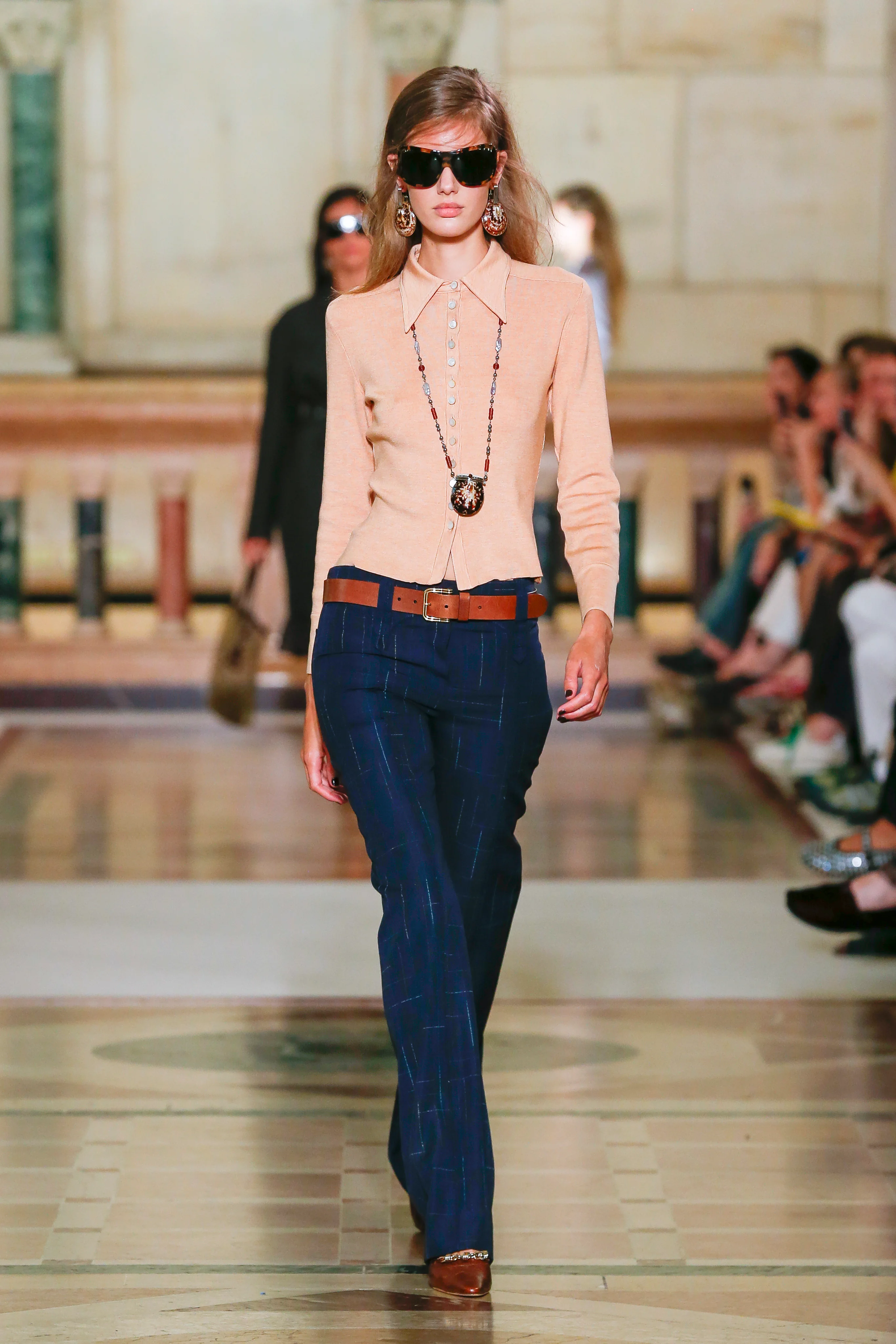 2026年春夏コレクション_TORY BURCH(トリー バーチ)_モデル_12