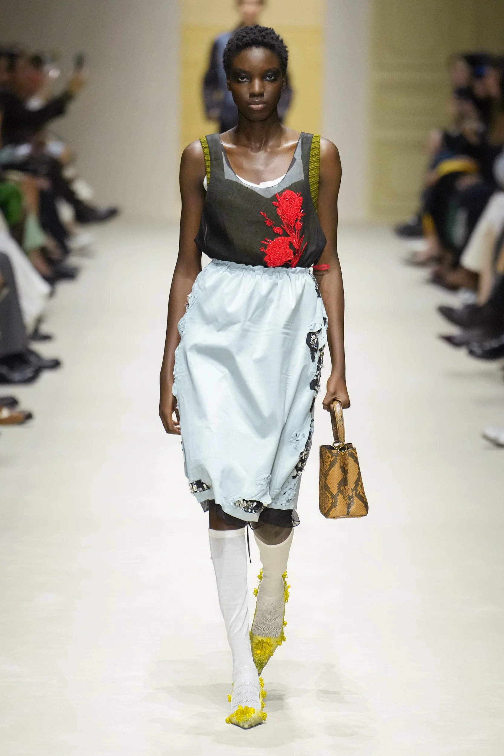 2026-27年秋冬コレクション_PRADA(プラダ)_モデル_24