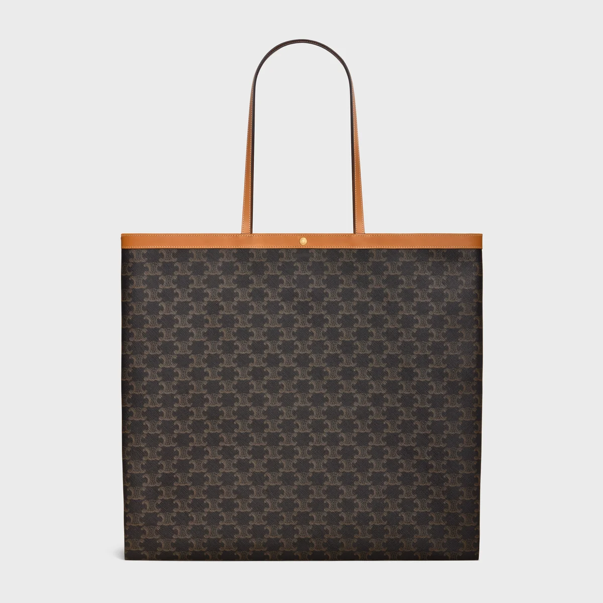 【セリーヌ】より、新作バッグが登場！ マイケル・ライダーが手がける新しいトリオンフキャンバス