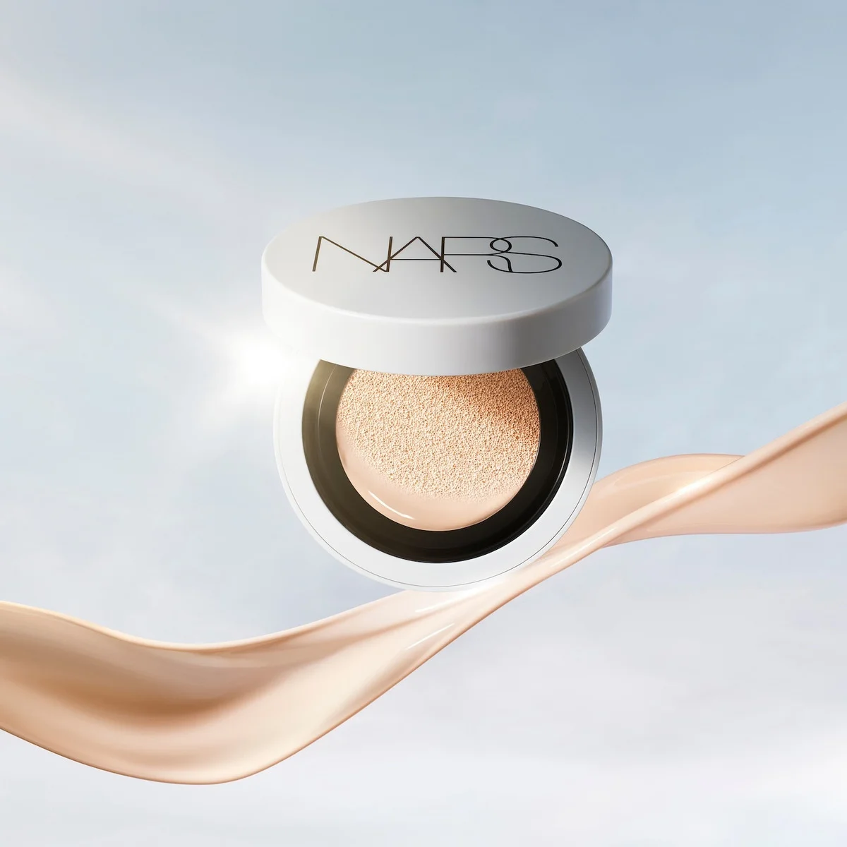 早くも名作の予感！ 【NARS】大人気“リフ粉”シリーズにクッションファンデーションが登場