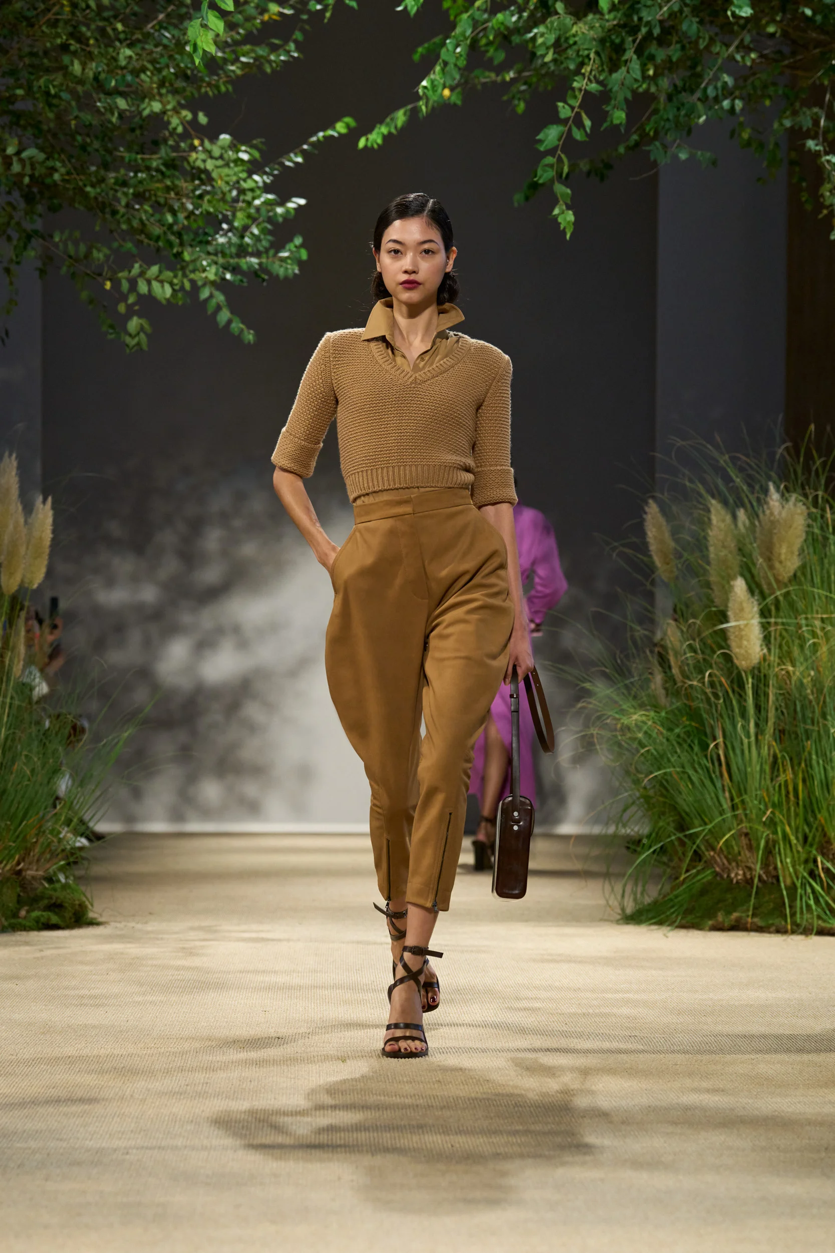 2024年春夏コレクション_MAX MARA(マックスマーラ)_モデル_23