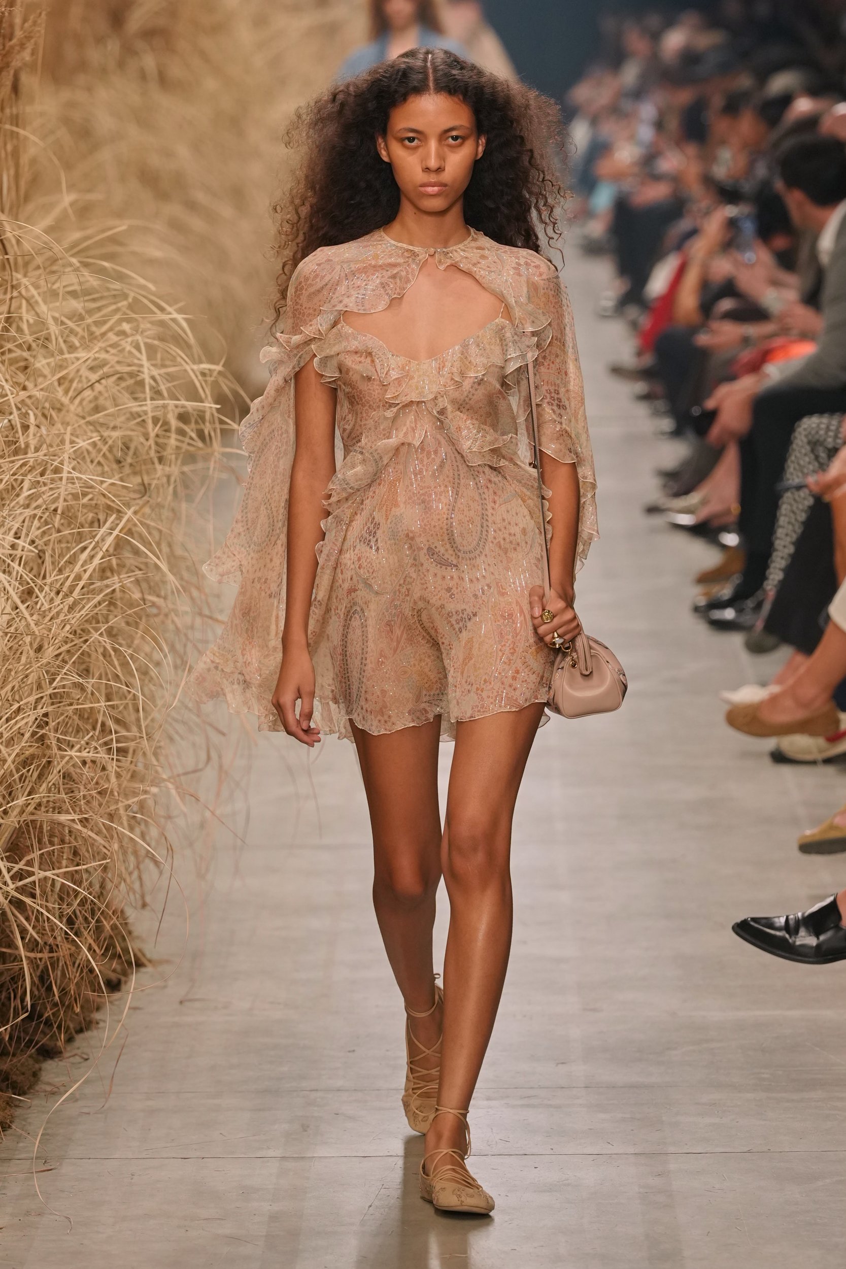 2027年春夏コレクション_ETRO(エトロ)_モデル_13