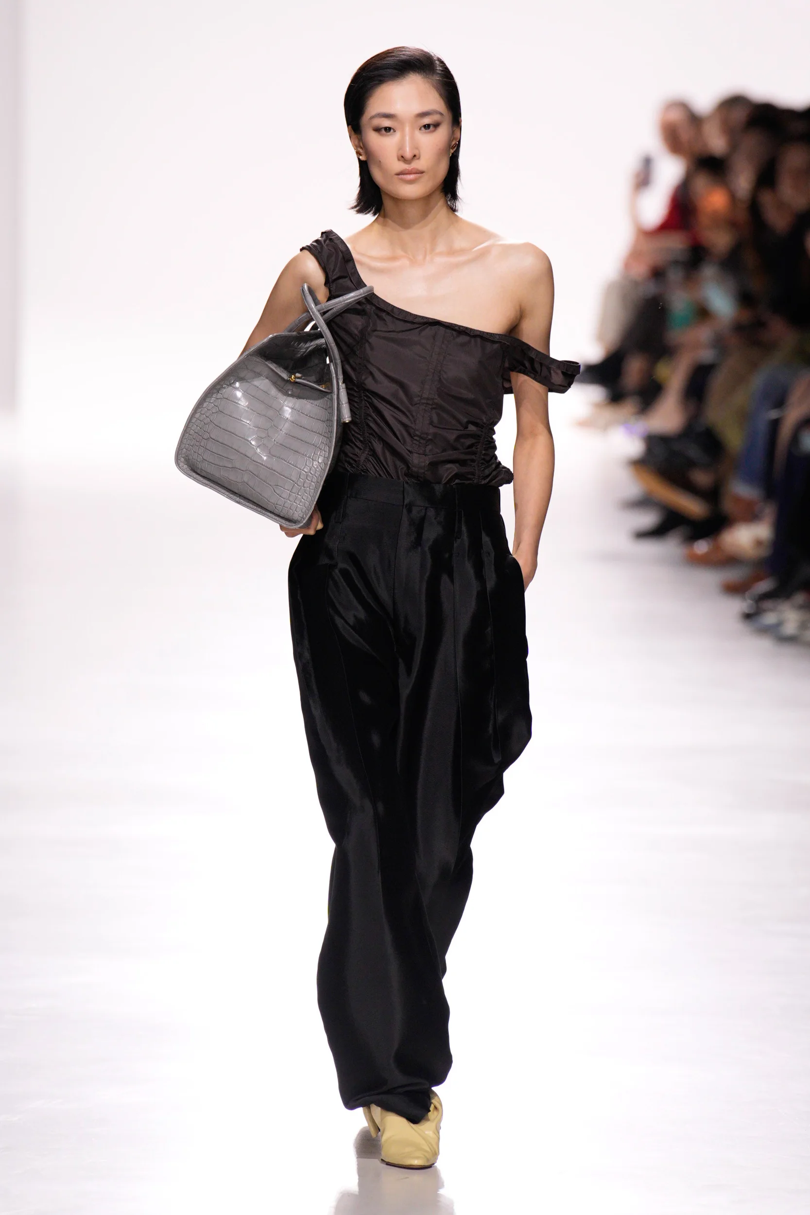 2026年春夏コレクション_BOTTEGA VENETA(ボッテガ ヴェネタ)_モデル_4