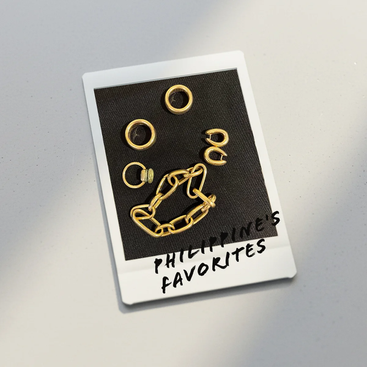 お気に入りのジュエリーを見せて！｜俳優 フィリピーヌ・ルロワ＝ボリューの場合