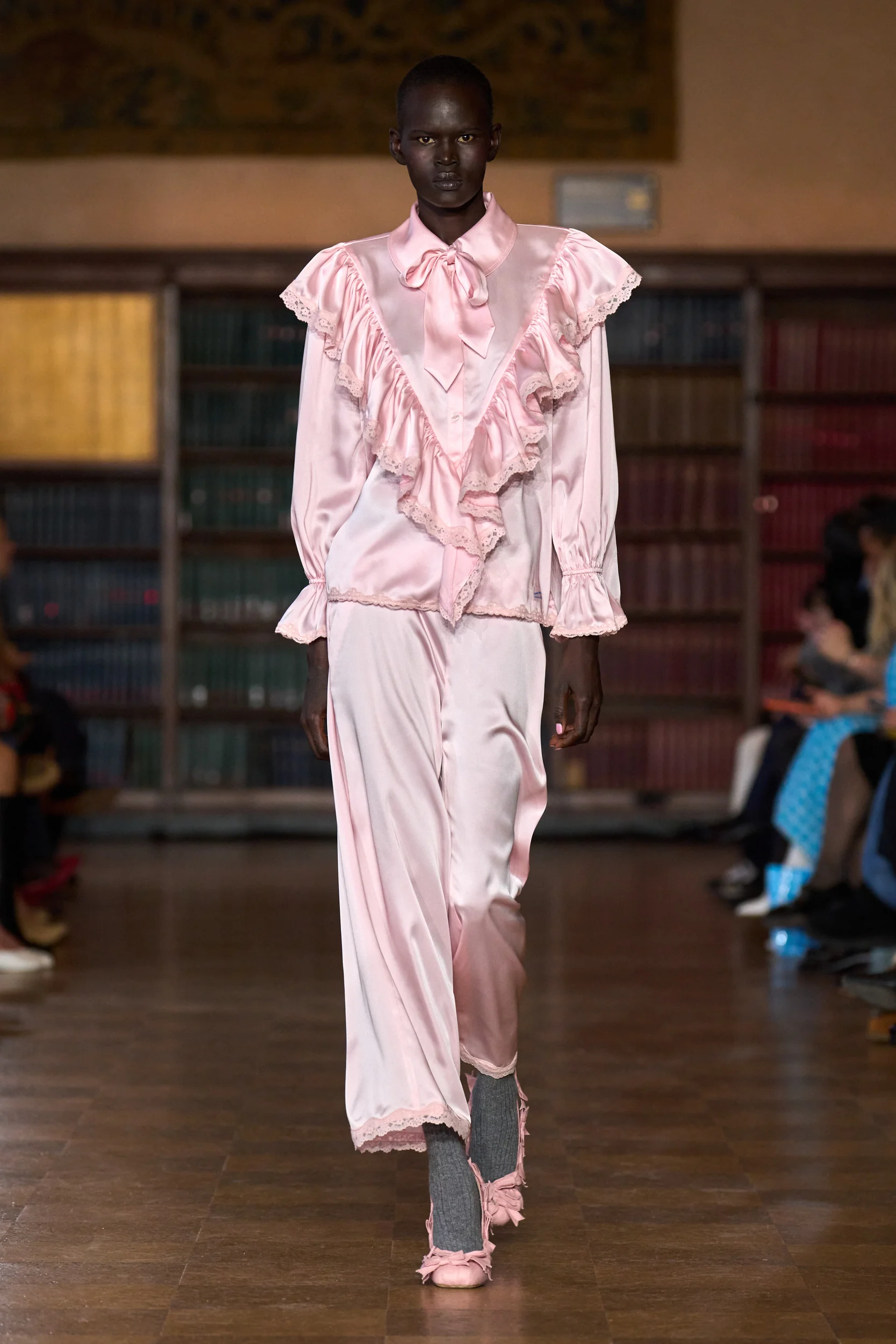 2026-27年秋冬コレクション_SANDY LIANG(サンディ・リアン)_モデル_5