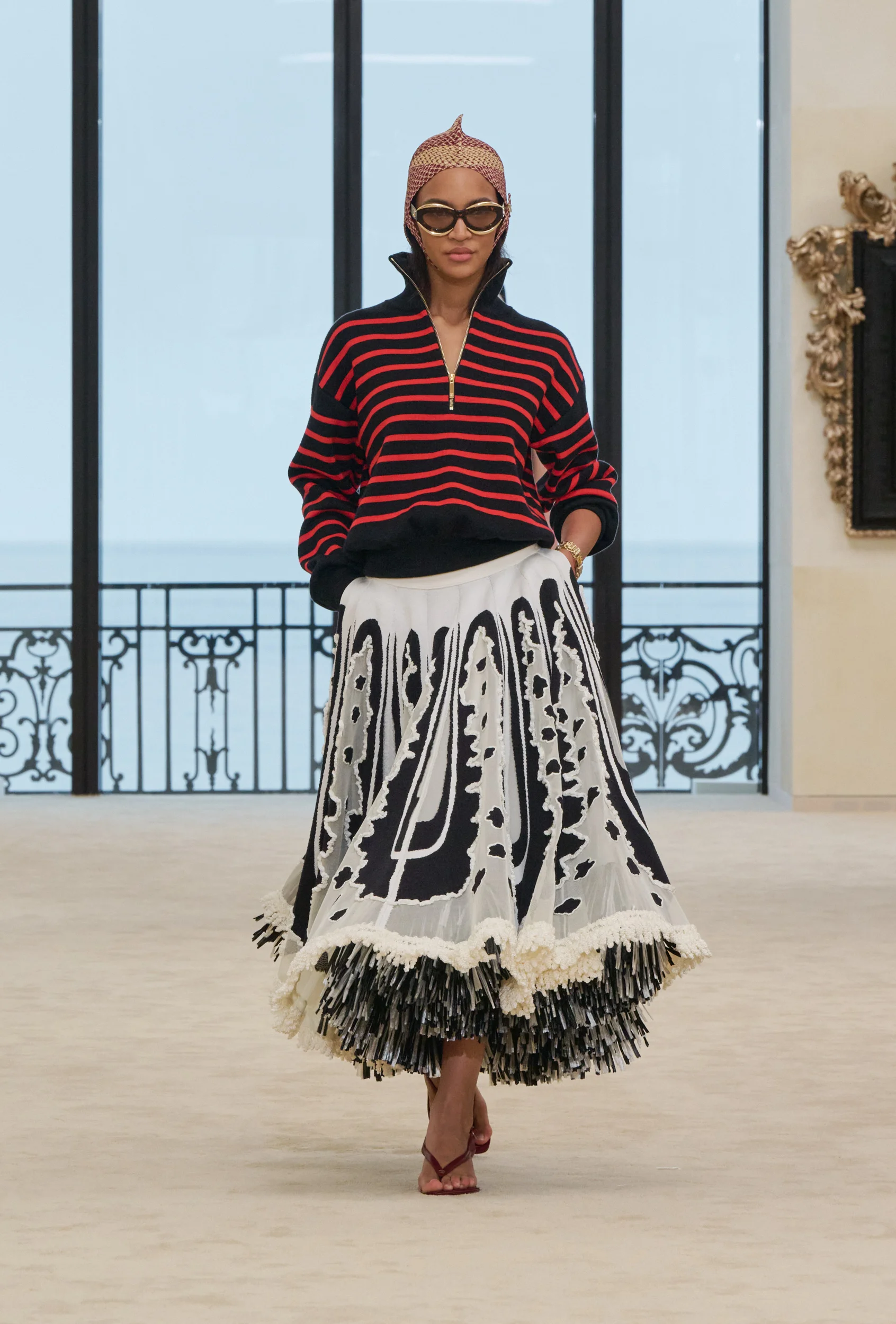2027年クルーズコレクション_CHANEL(シャネル)_モデル_14