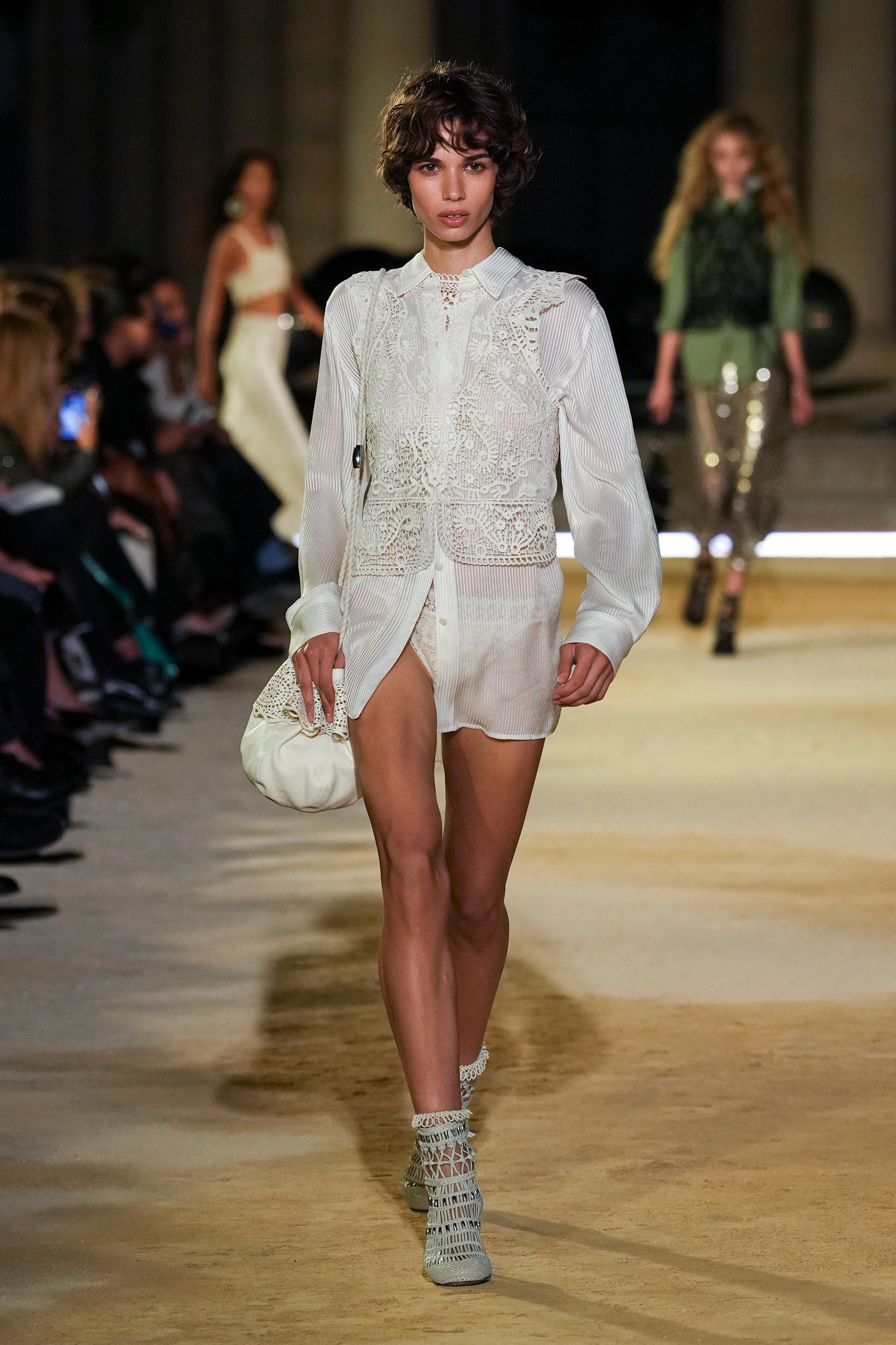 2027年春夏コレクション_ISABEL MARANT(イザベル マラン)_モデル_4
